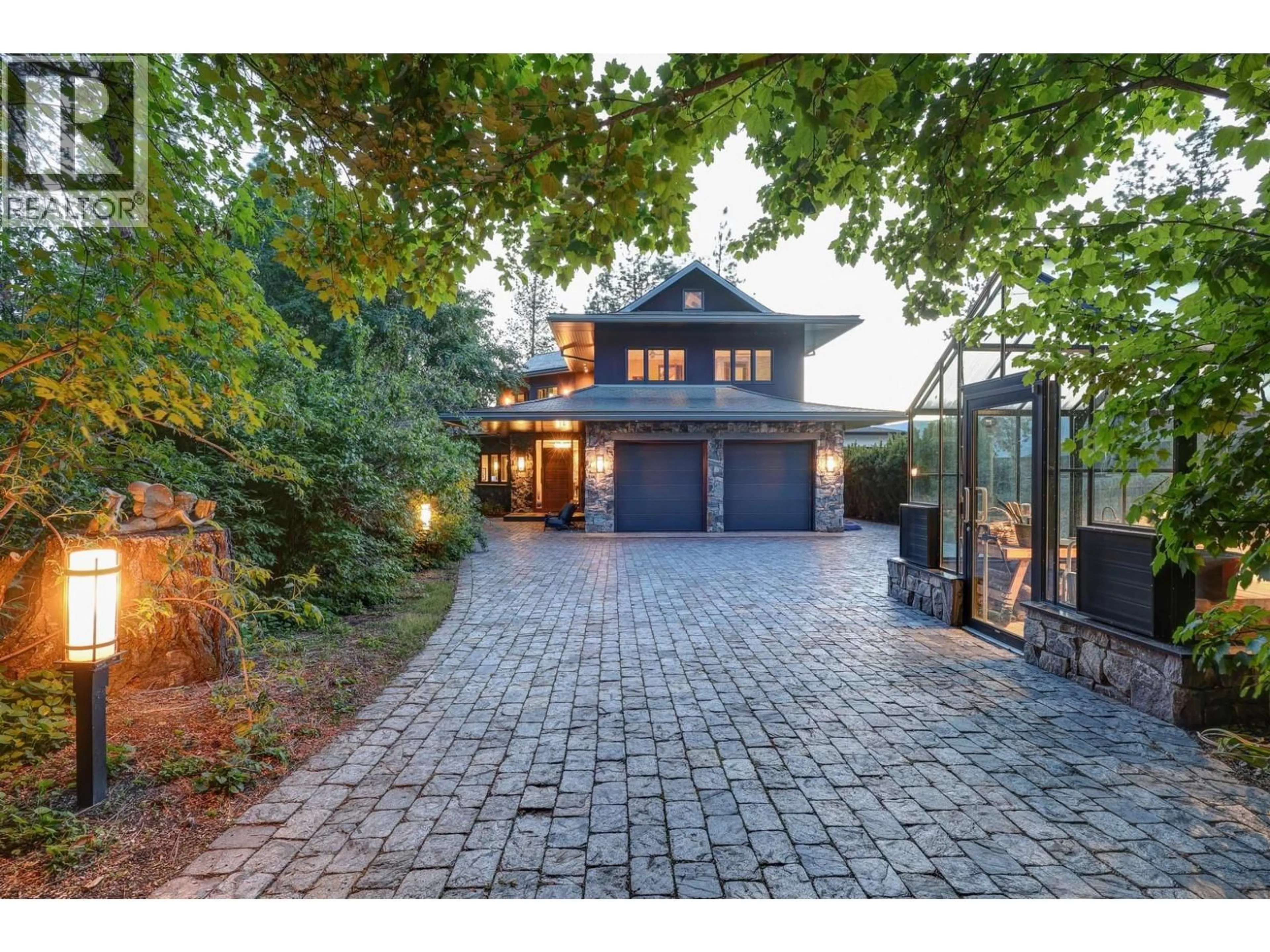 Unknown for 5308 LAKESHORE ROAD, Kelowna British Columbia V1W4J3