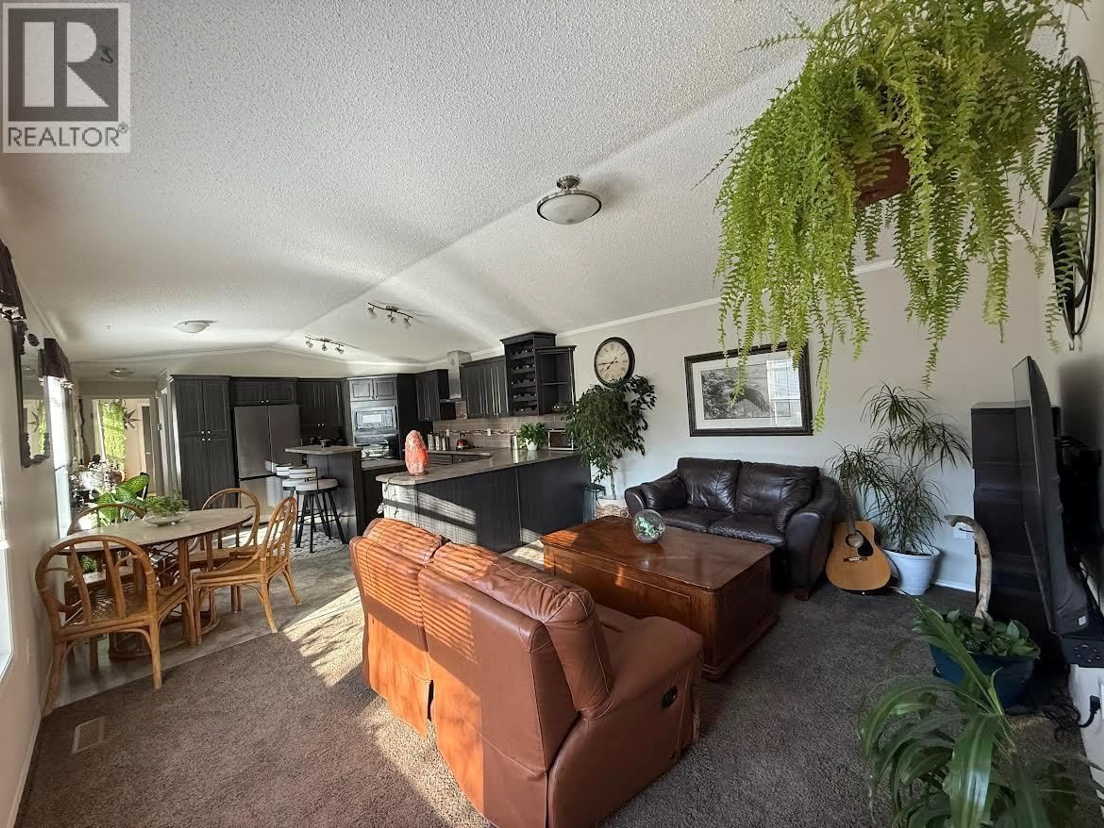Living room with furniture, unknown for 33 - 100 ASPEN DRIVE DRIVE, Sparwood British Columbia V0B2G1