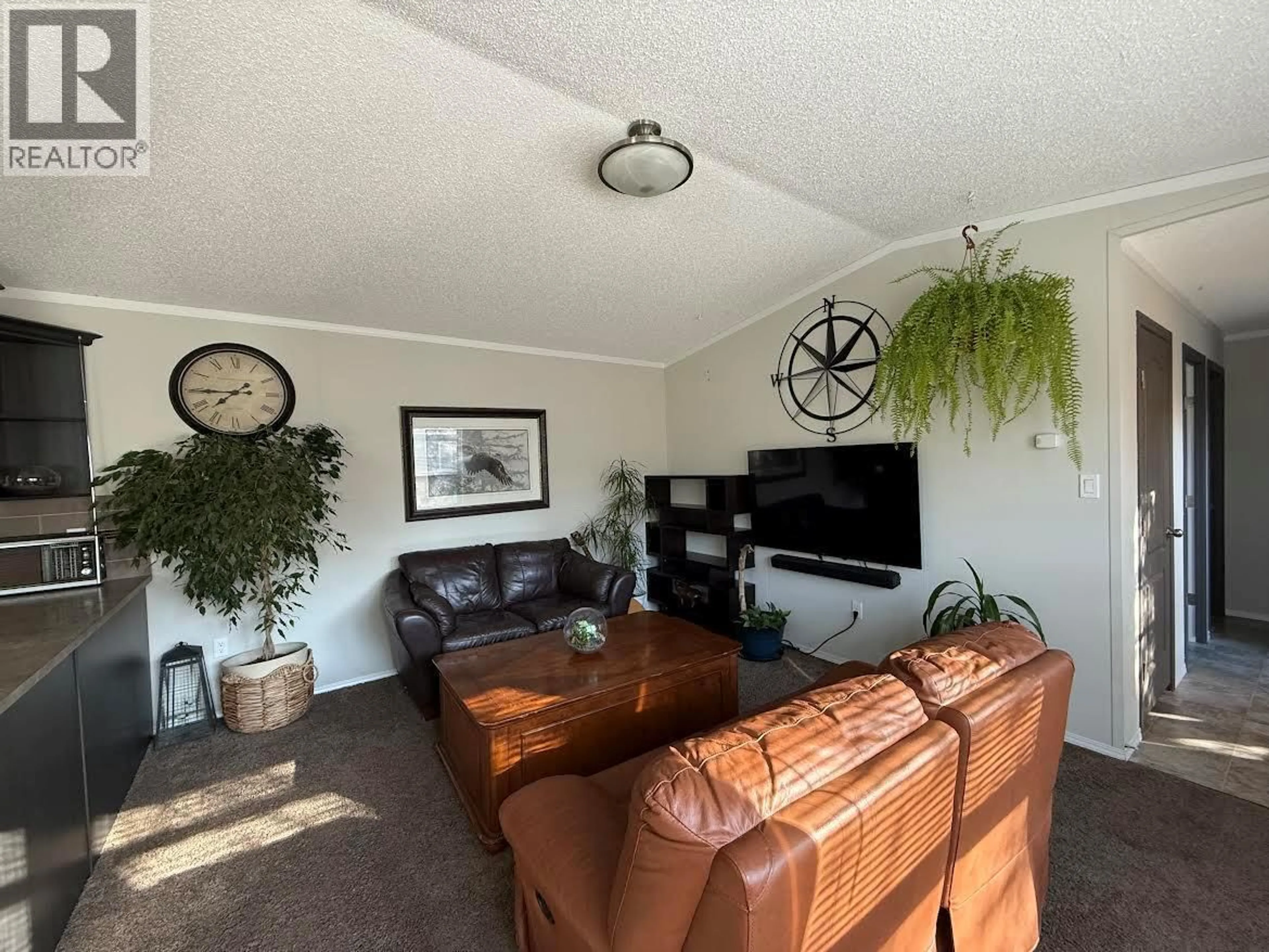 Living room with furniture, unknown for 33 - 100 ASPEN DRIVE DRIVE, Sparwood British Columbia V0B2G1