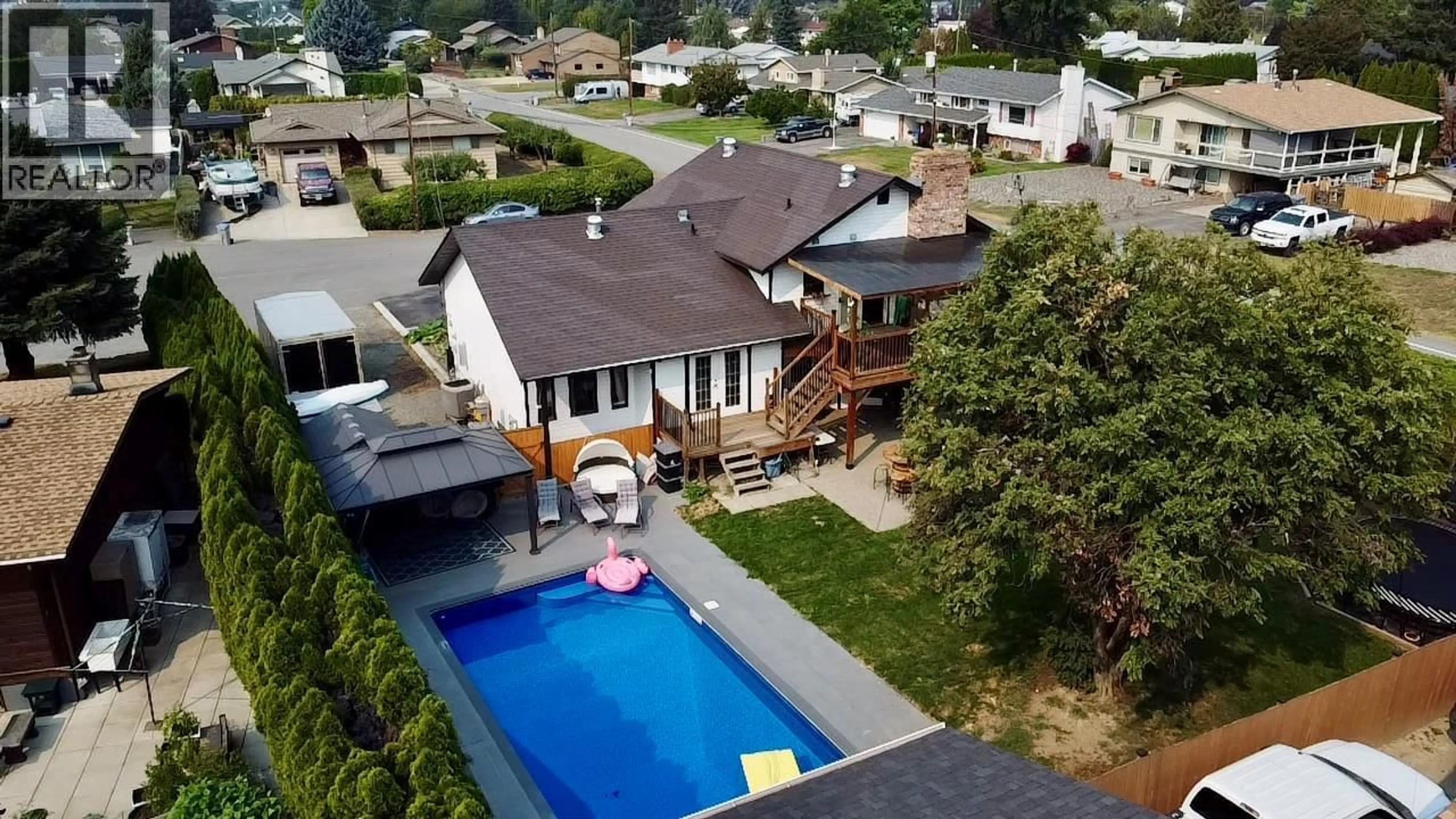 A pic from outside/outdoor area/front of a property/back of a property/a pic from drone, unknown for 371 MONTEGO ROAD, Kamloops British Columbia V2H1N1