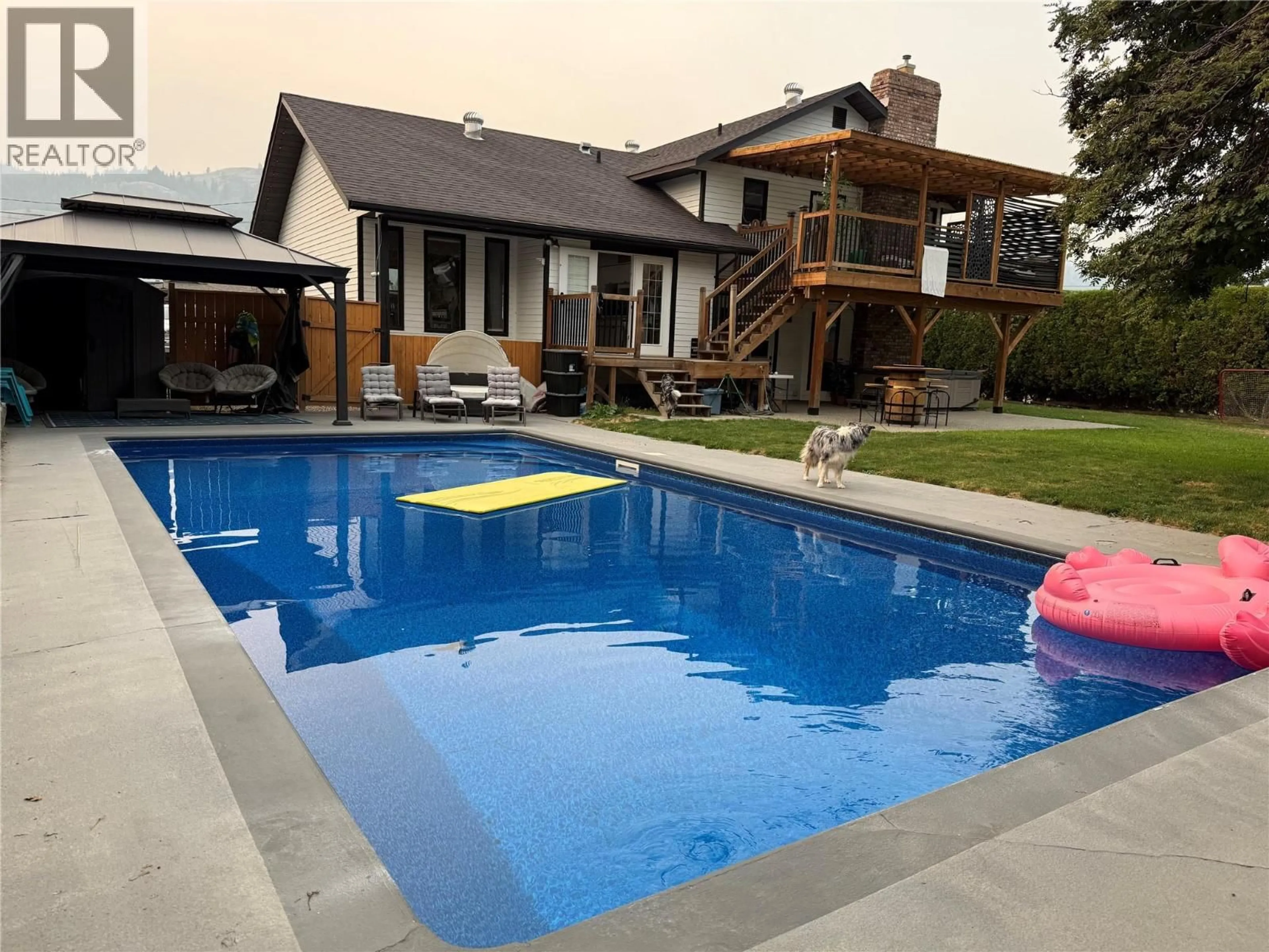 Pool for 371 MONTEGO ROAD, Kamloops British Columbia V2H1N1