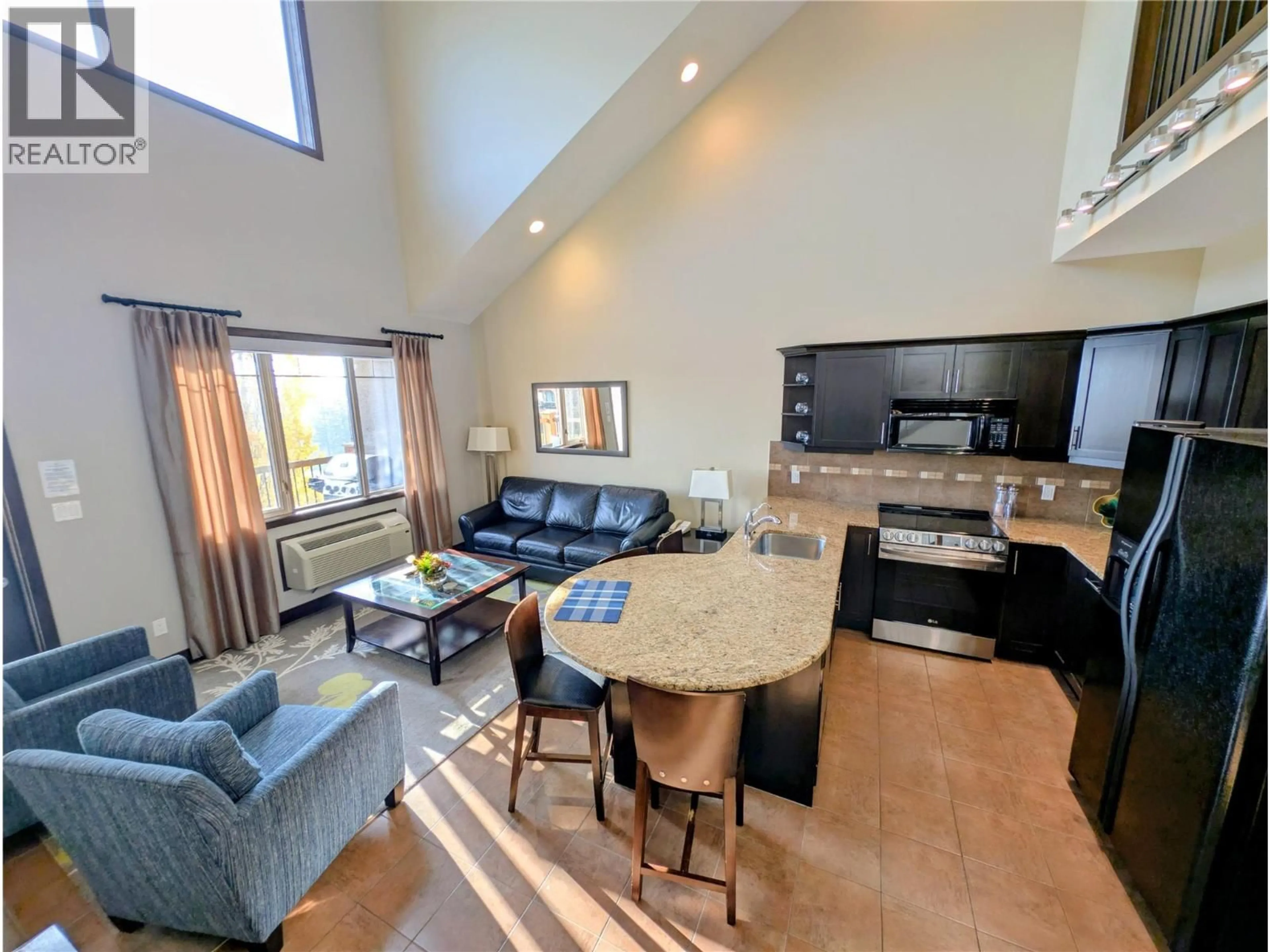 Open concept kitchen, unknown for 835B - 800 BIGHORN BOULEVARD, Radium Hot Springs British Columbia V0A1M0