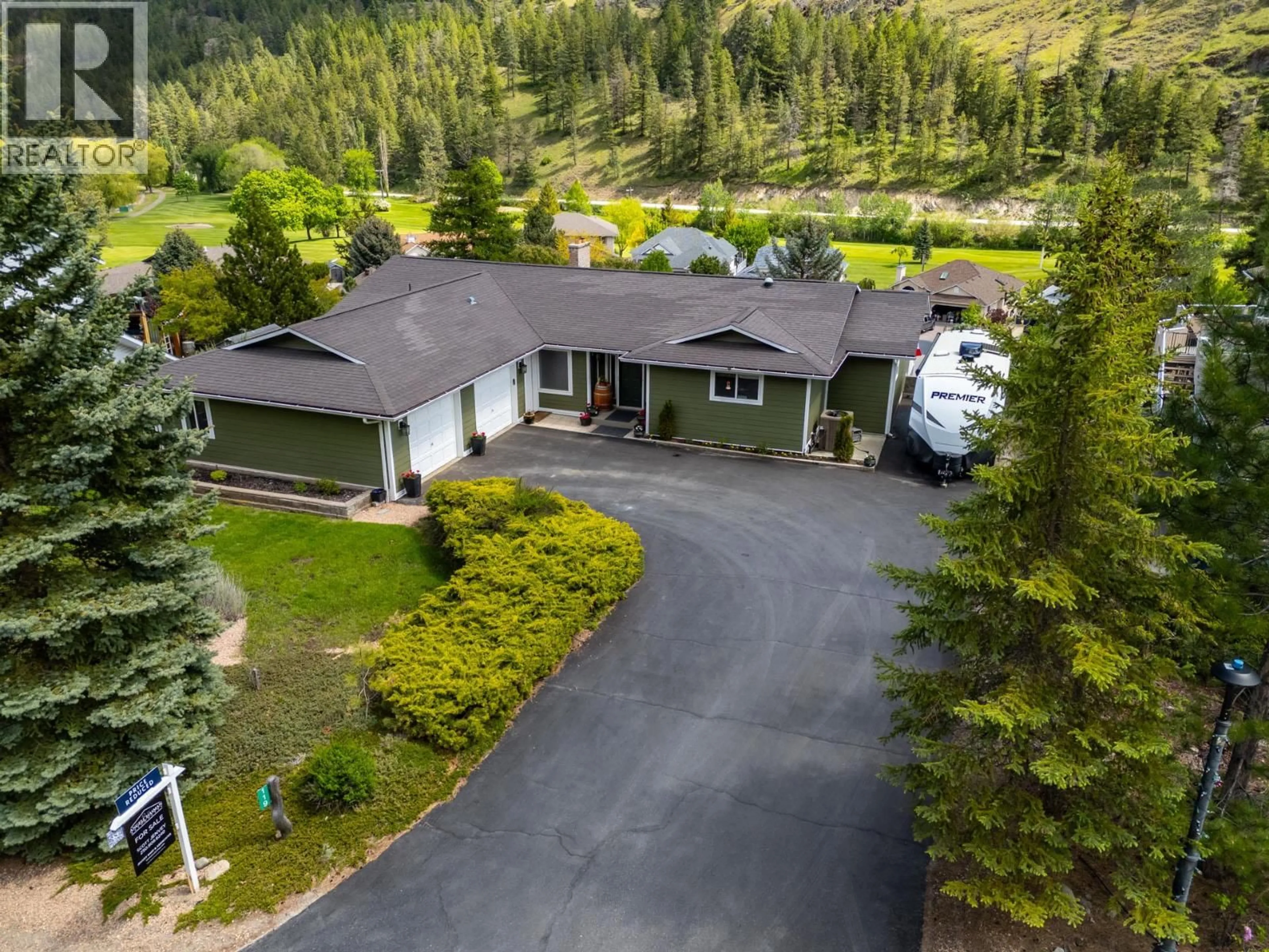 A pic from outside/outdoor area/front of a property/back of a property/a pic from drone, mountain view for 119 ST ANDREWS DRIVE, Kaleden British Columbia V0H1K0