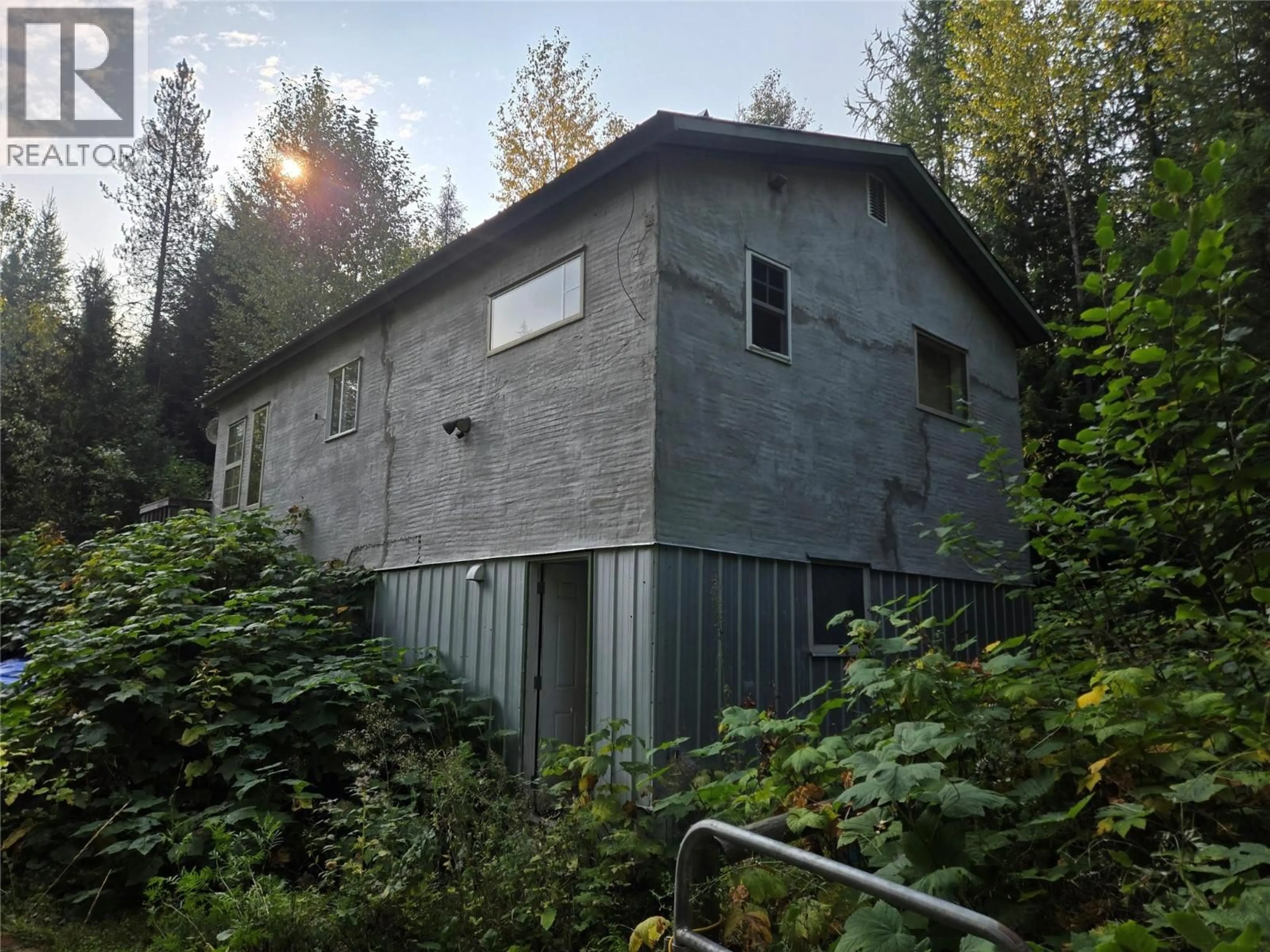 Shed for 6654 ZEEBEN ROAD, Ymir British Columbia V0G2K0
