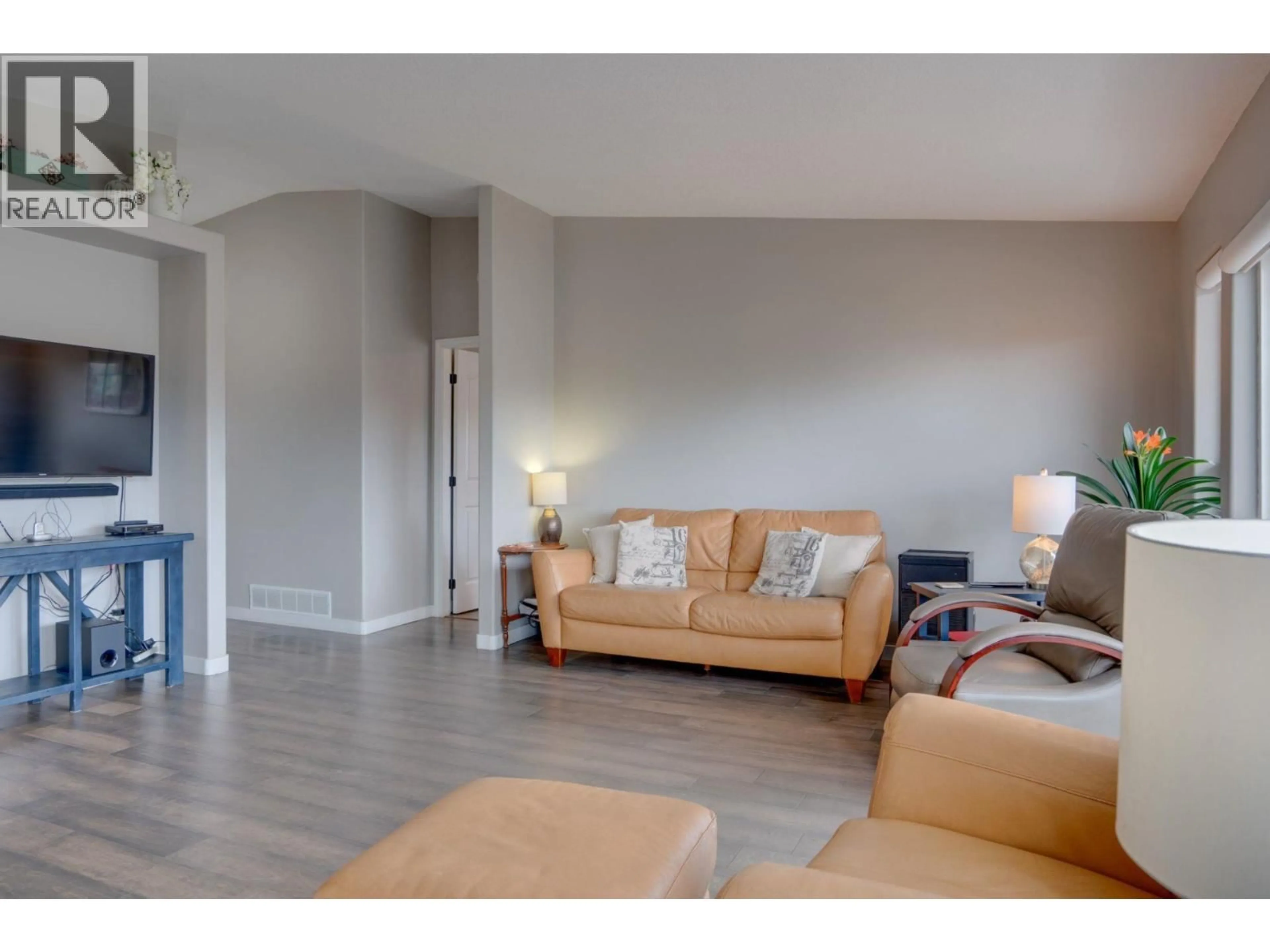 Living room with furniture, unknown for 4 - 4700 BELLA VISTA ROAD, Vernon British Columbia V1T2N4