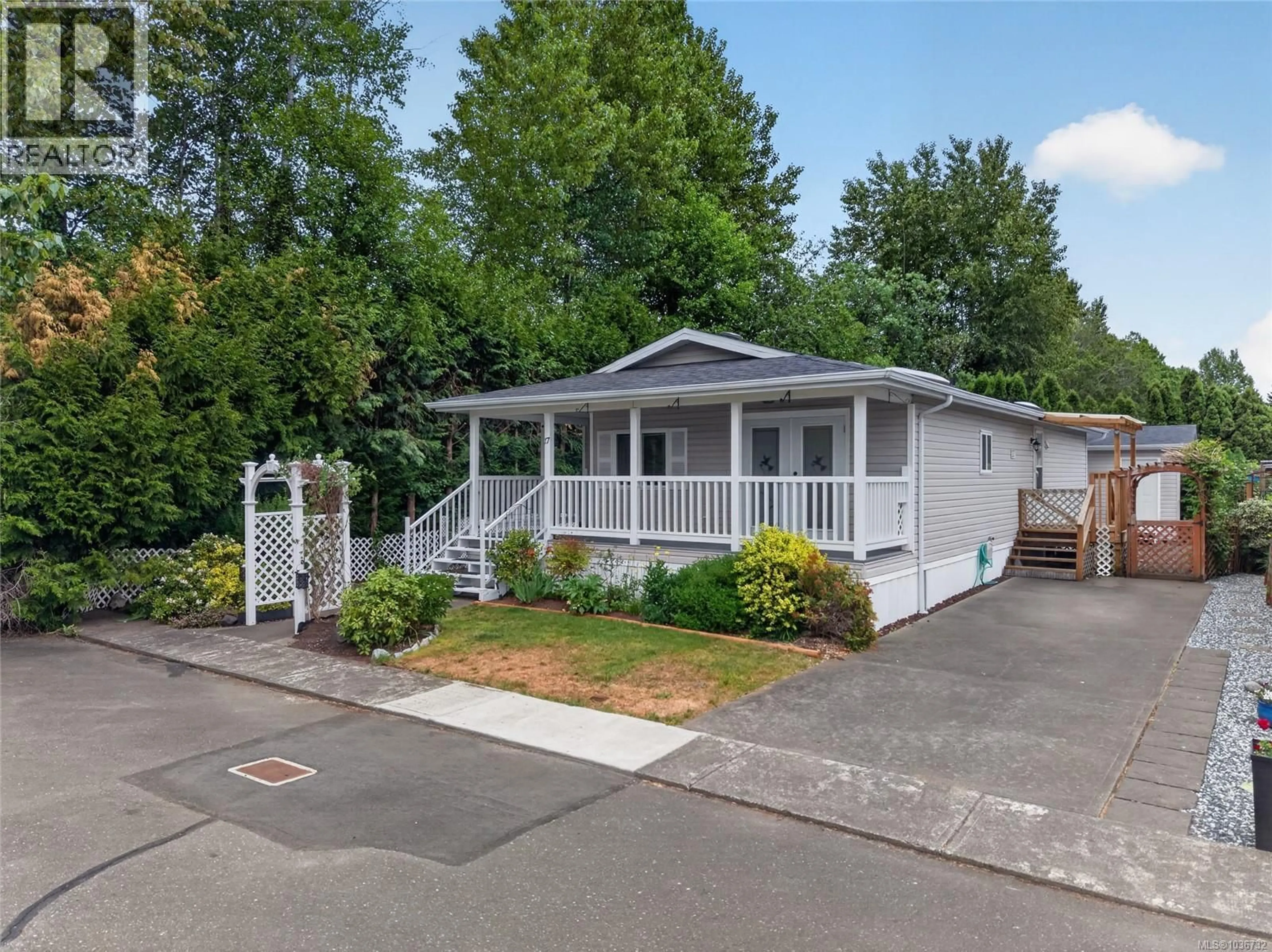 Unknown for 17 - 2140 20TH STREET, Courtenay British Columbia V9N3G6