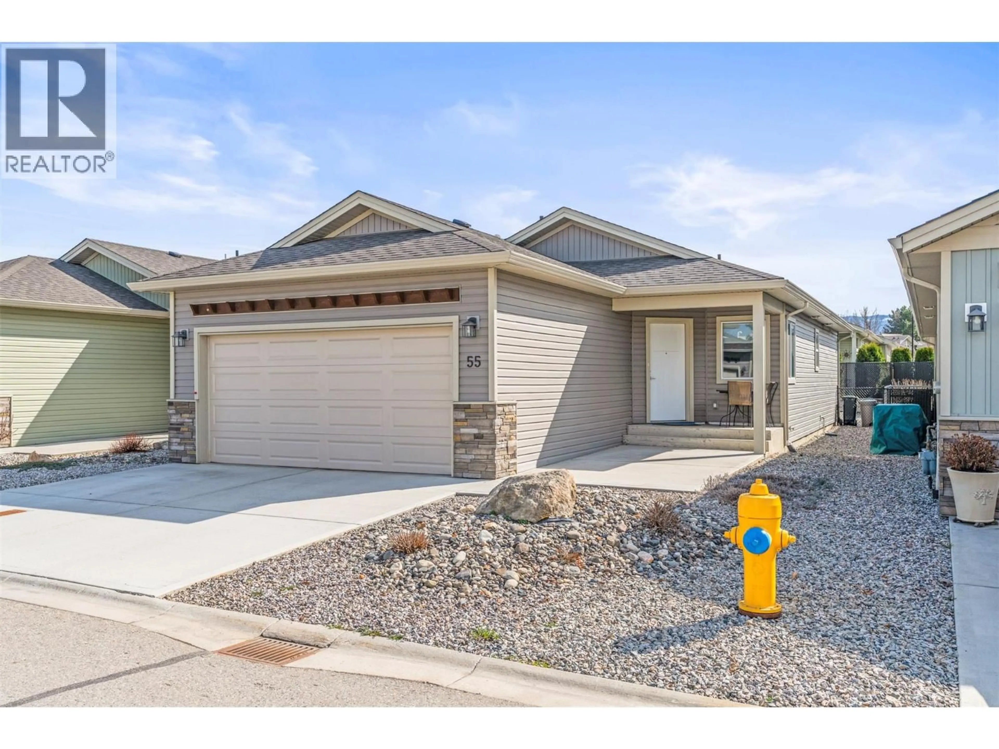 Home with vinyl exterior material, street for 55 - 2100 55 AVENUE, Vernon British Columbia V1T9Y6