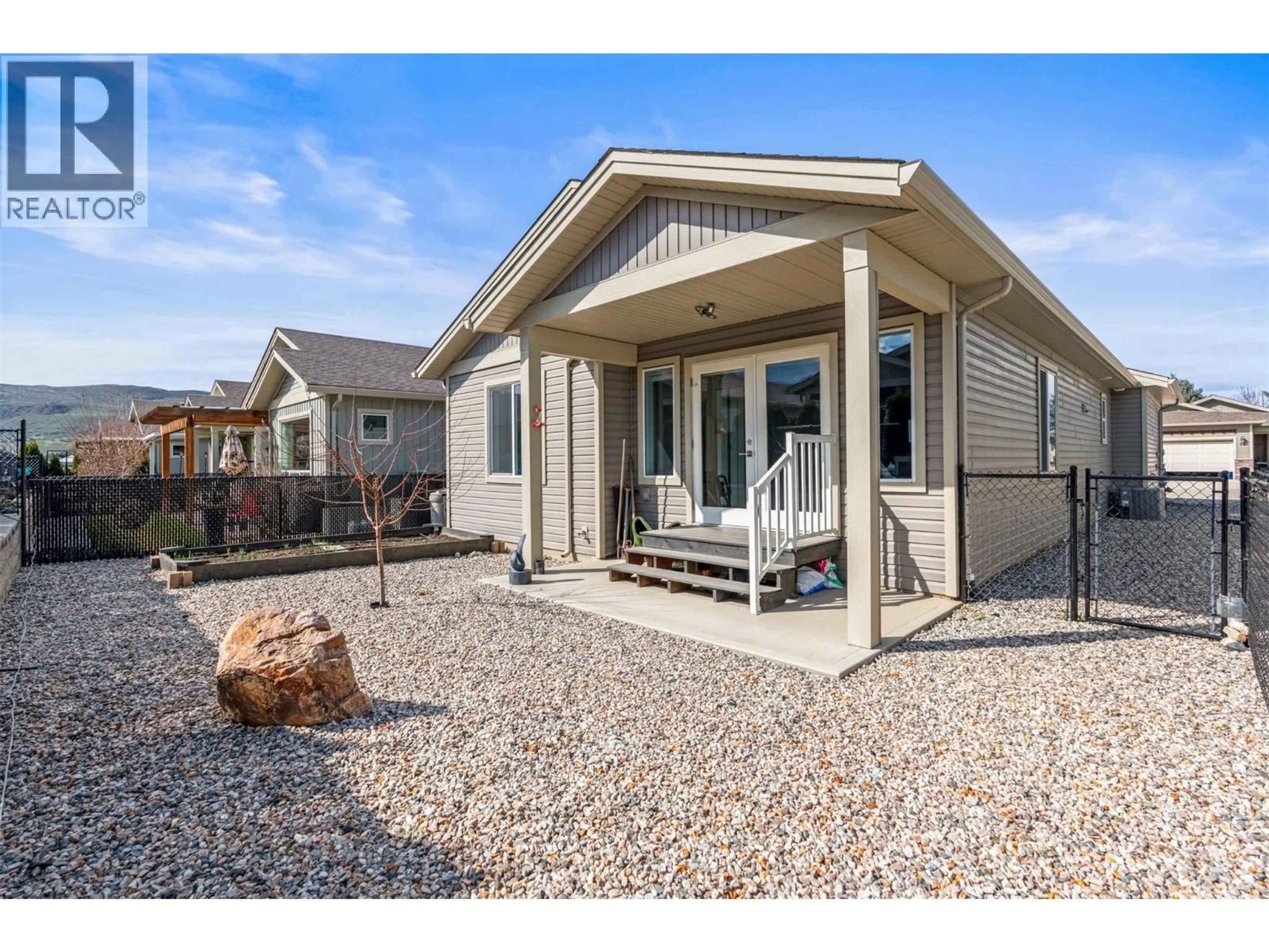 Home with vinyl exterior material, unknown for 55 - 2100 55 AVENUE, Vernon British Columbia V1T9Y6