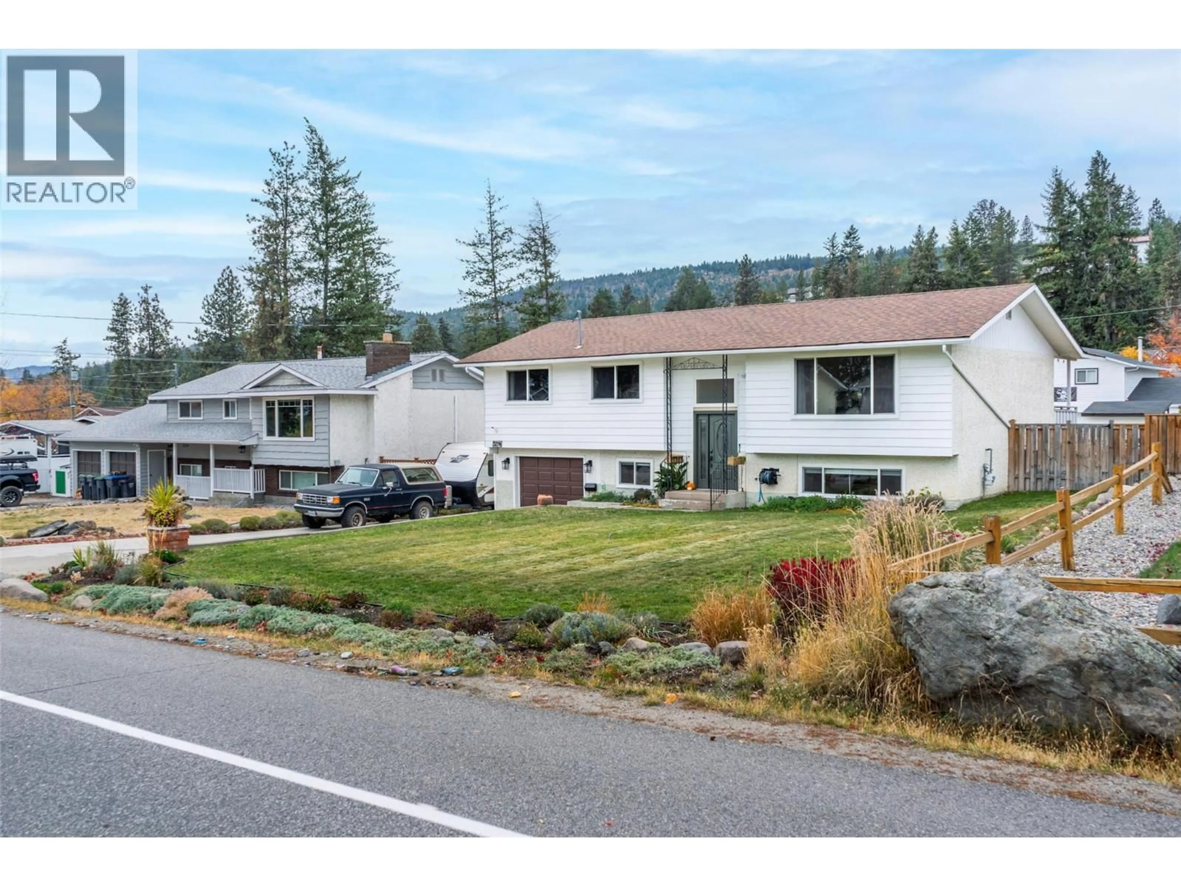 Home with vinyl exterior material, mountain view for 3278 WEBBER ROAD, West Kelowna British Columbia V4T1G3