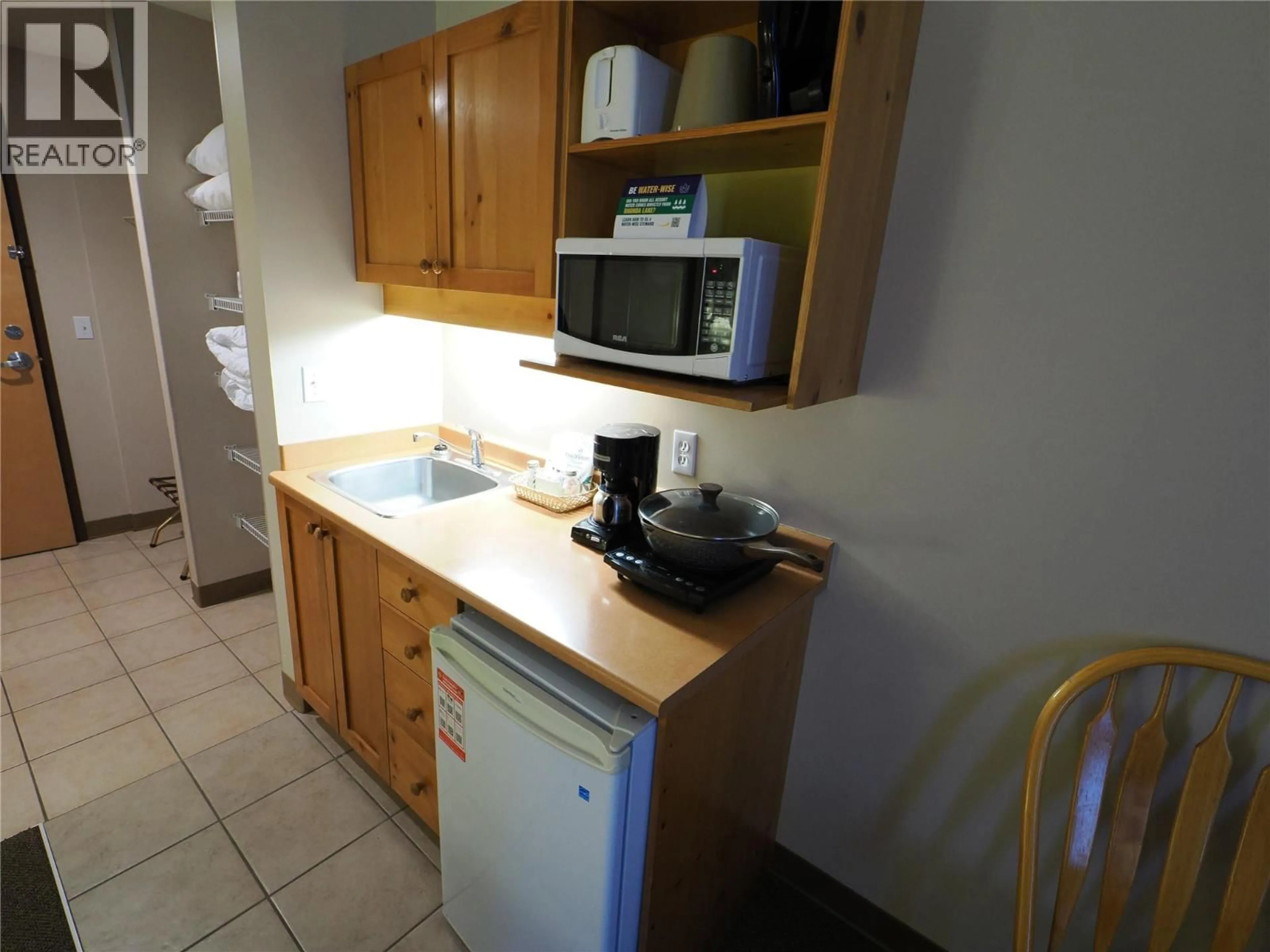 Standard kitchen, unknown for 115 - 5340 BIG WHITE ROAD, Big White British Columbia V1P1P3