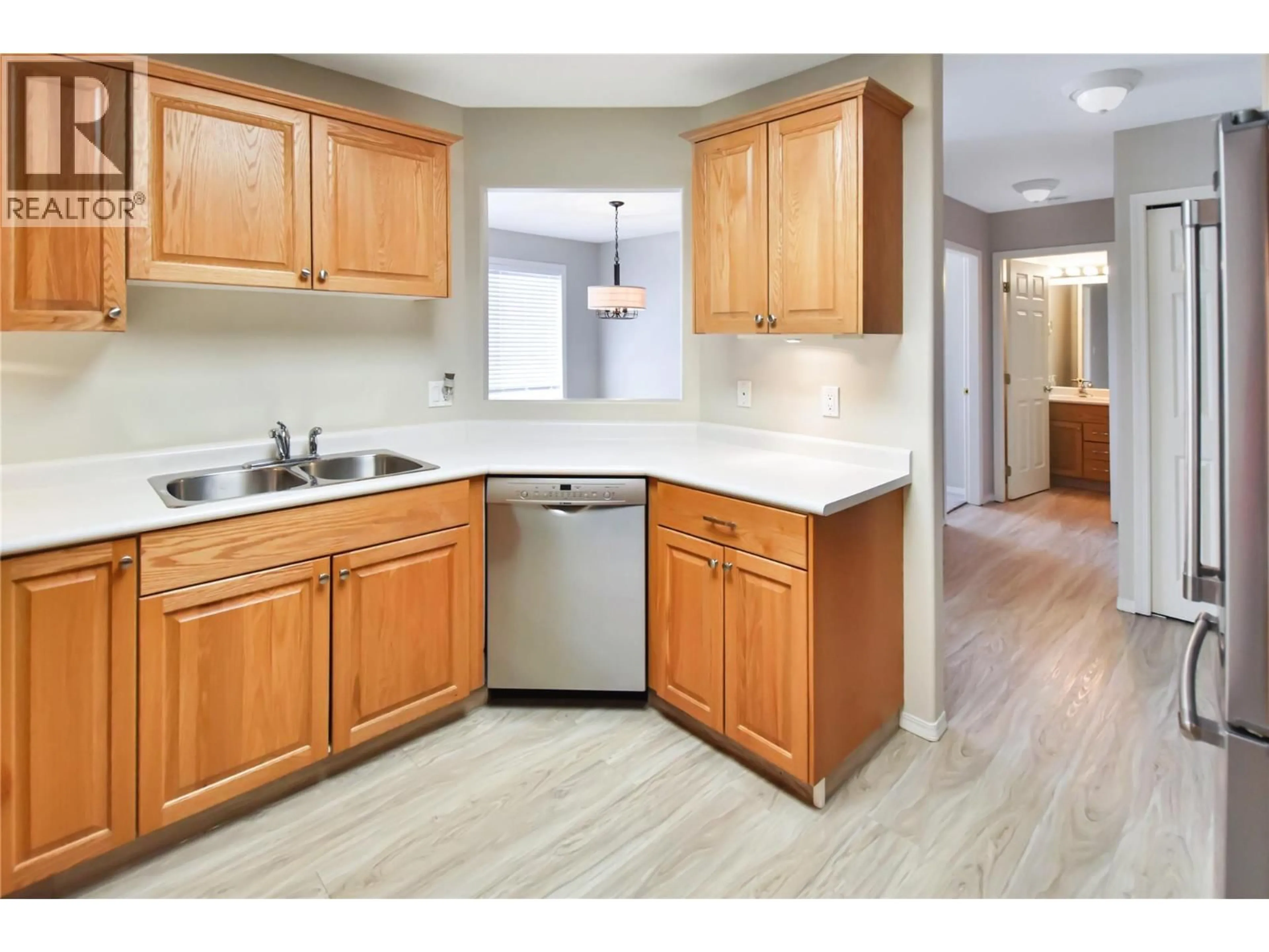 Standard kitchen, unknown for 106 - 1201 KOKANEE DRIVE OTHER NORTH, Cranbrook British Columbia V1C6P8