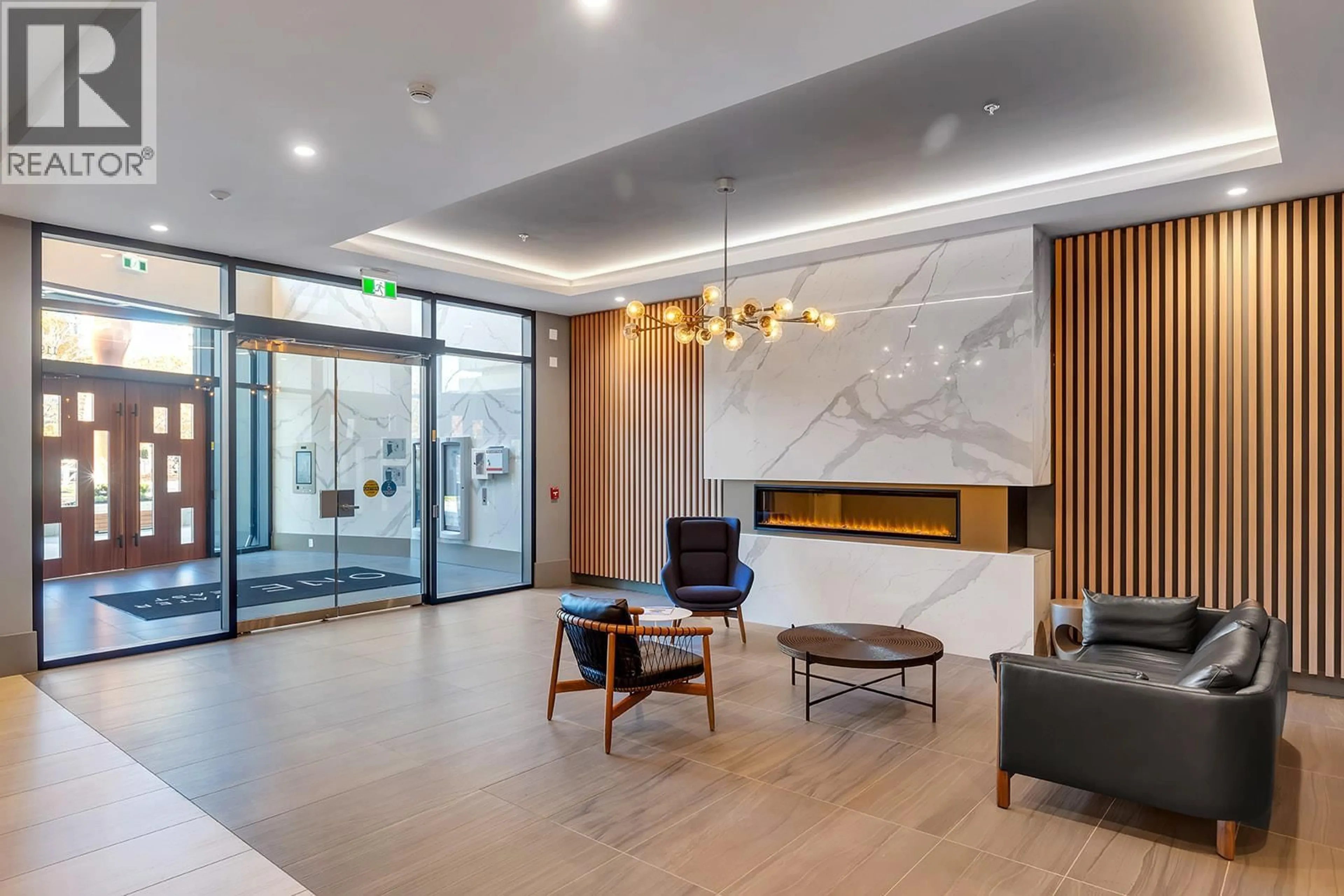 Lobby for 802 - 1191 SUNSET DRIVE, Kelowna British Columbia V1Y0J4