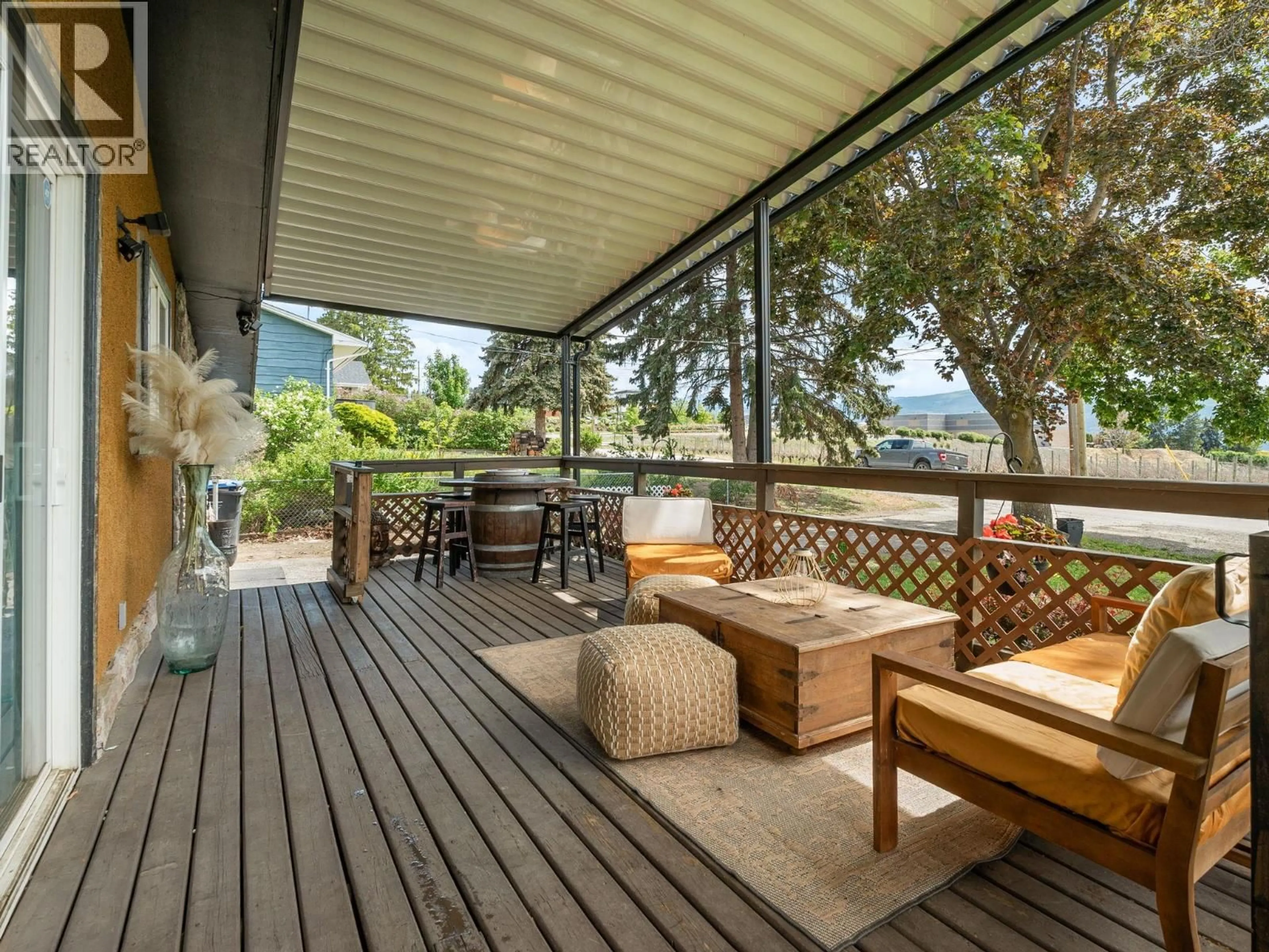 Patio, water/lake/river/ocean view for 858 DOUGLAS ROAD, West Kelowna British Columbia V1Z1N8