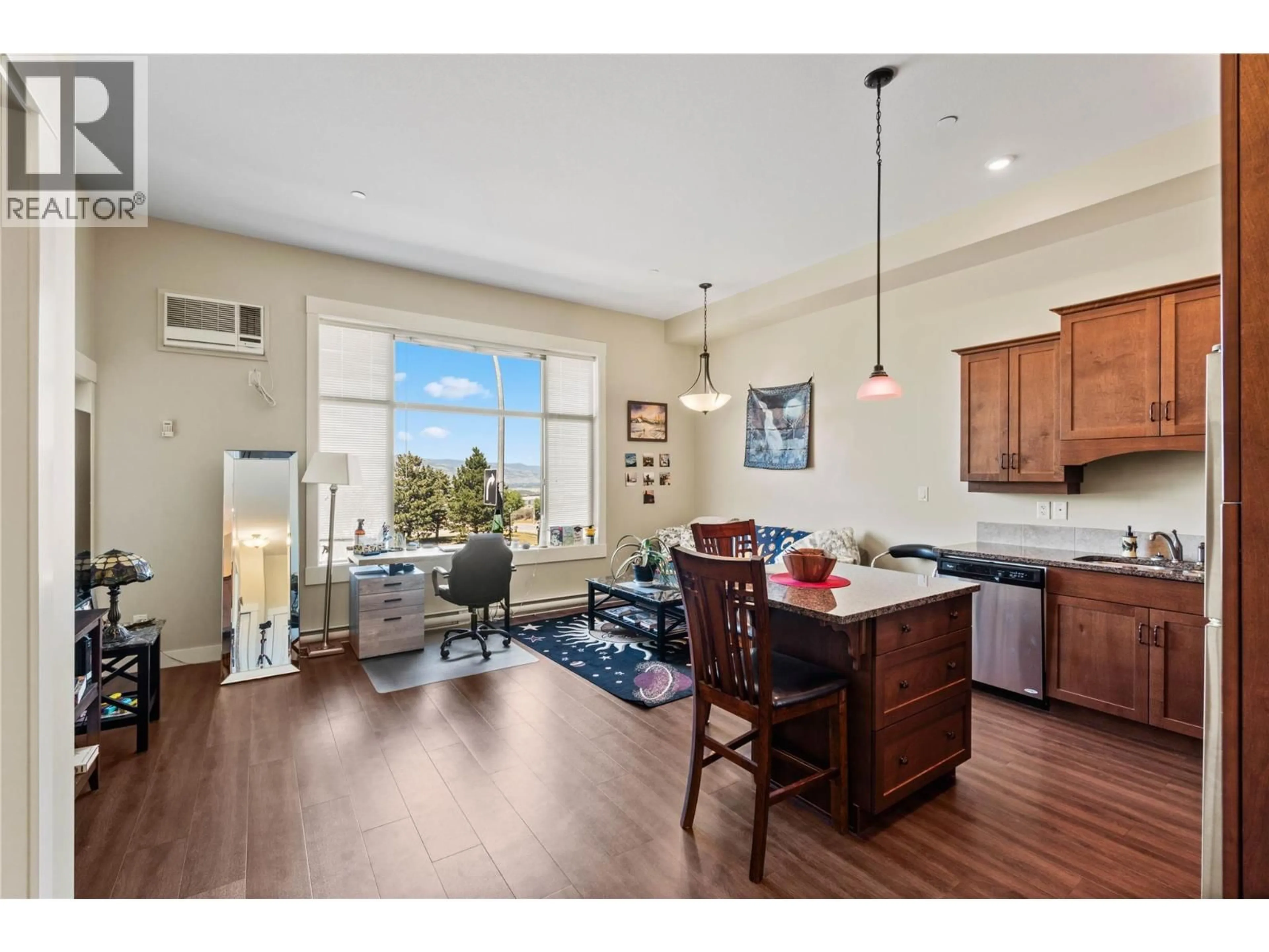 Open concept kitchen, unknown for 216 - 755 MCGILL ROAD, Kamloops British Columbia V2C0B6