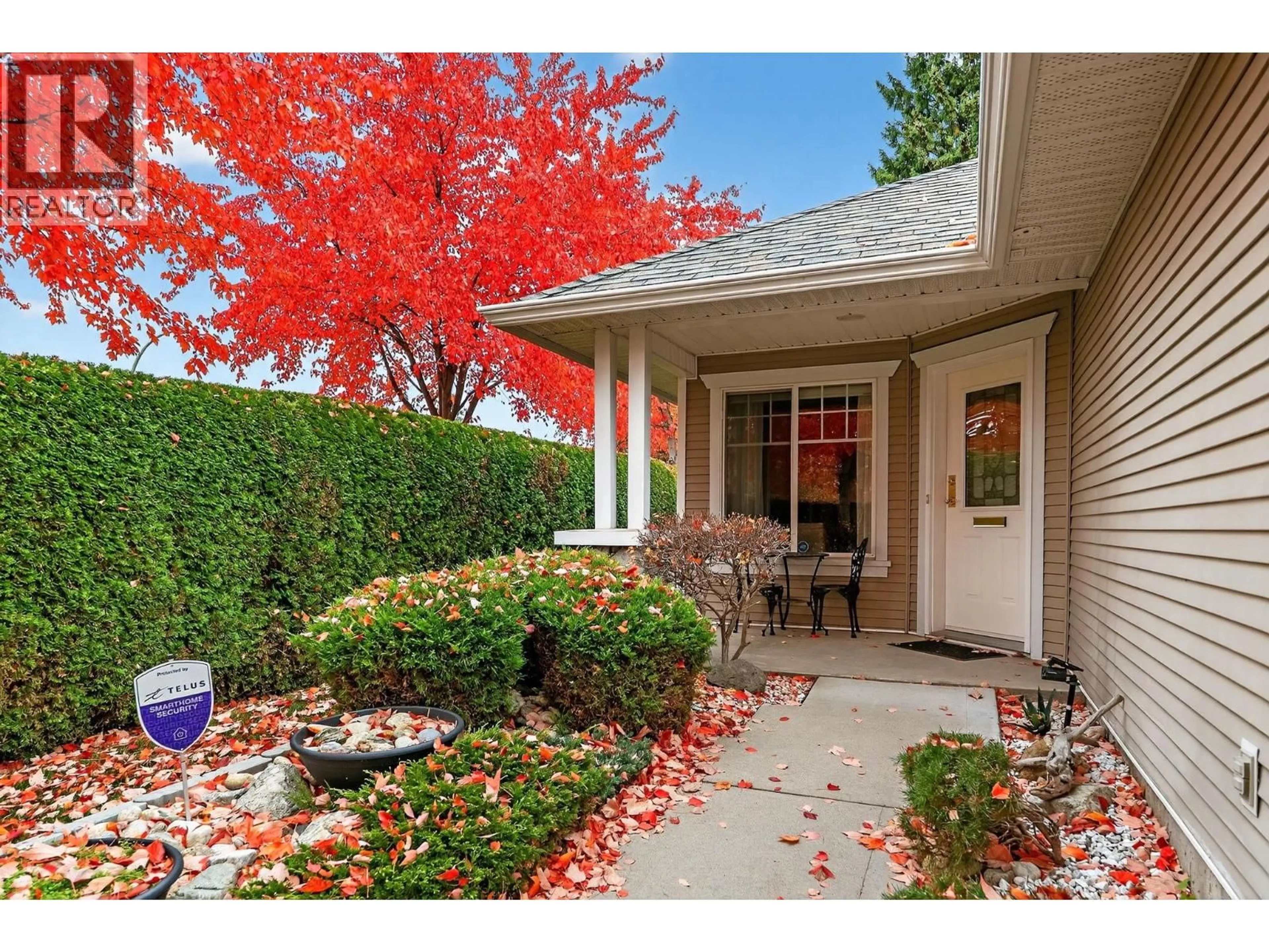 Patio, street for 101 - 1321 RIDGEWAY DRIVE, Kelowna British Columbia V1Y9T6