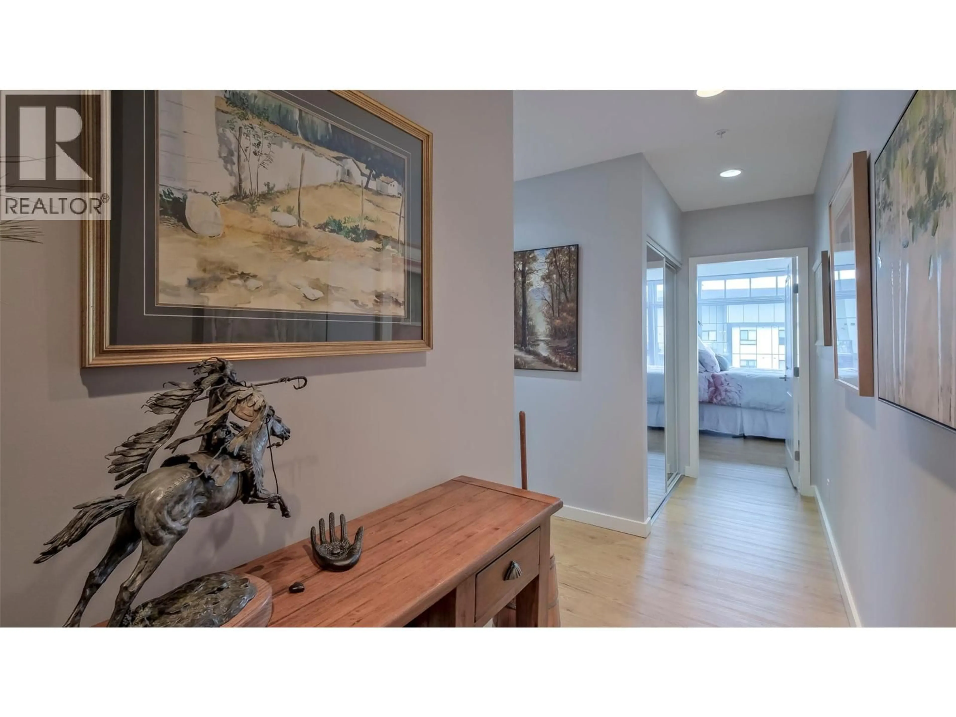 Indoor entryway for 506 - 3301 SKAHA LAKE ROAD, Penticton British Columbia V2A6G6