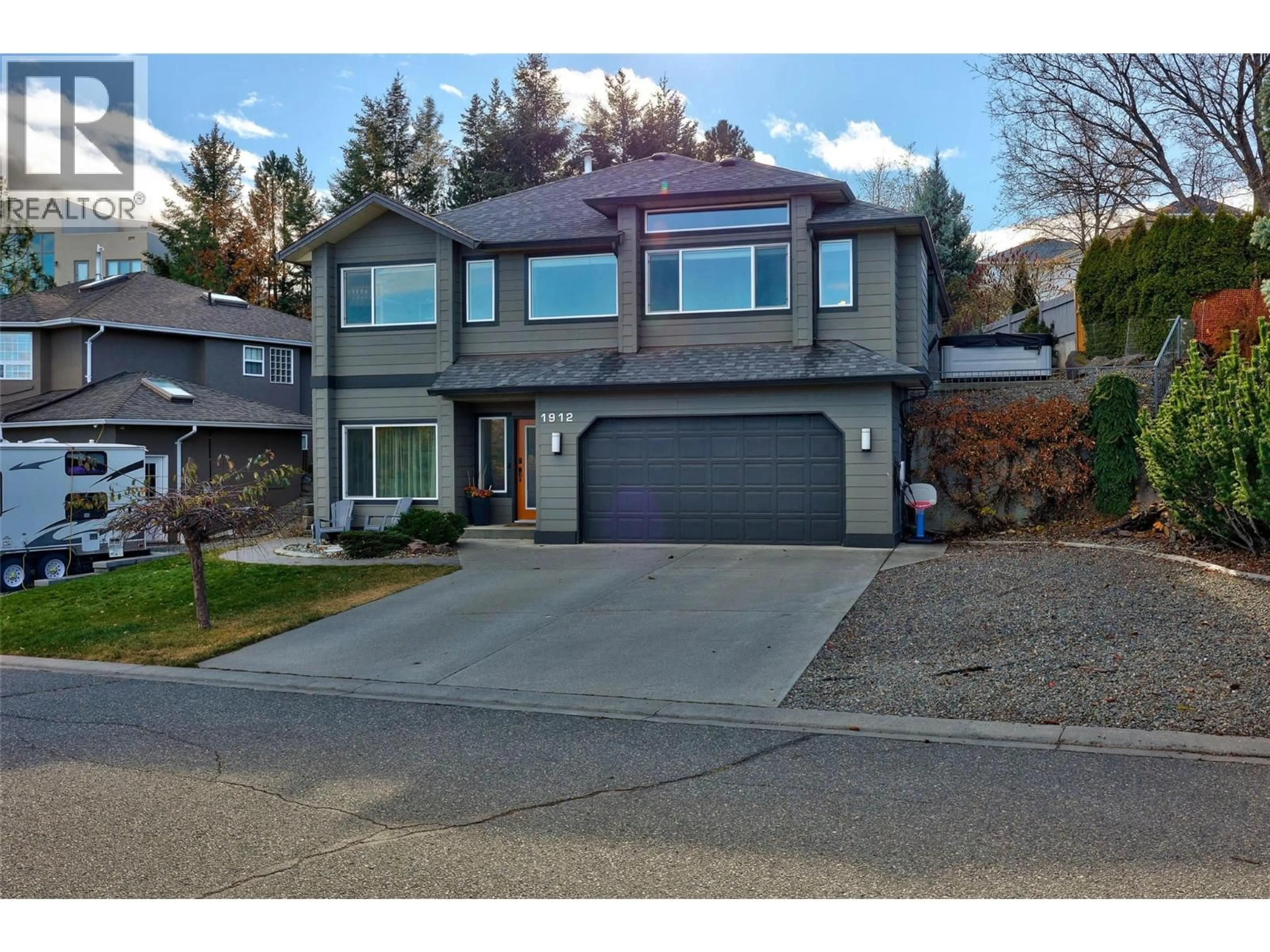 Home with vinyl exterior material, street for 1912 THE PINNACLES OTHER, Kamloops British Columbia V2E2L3