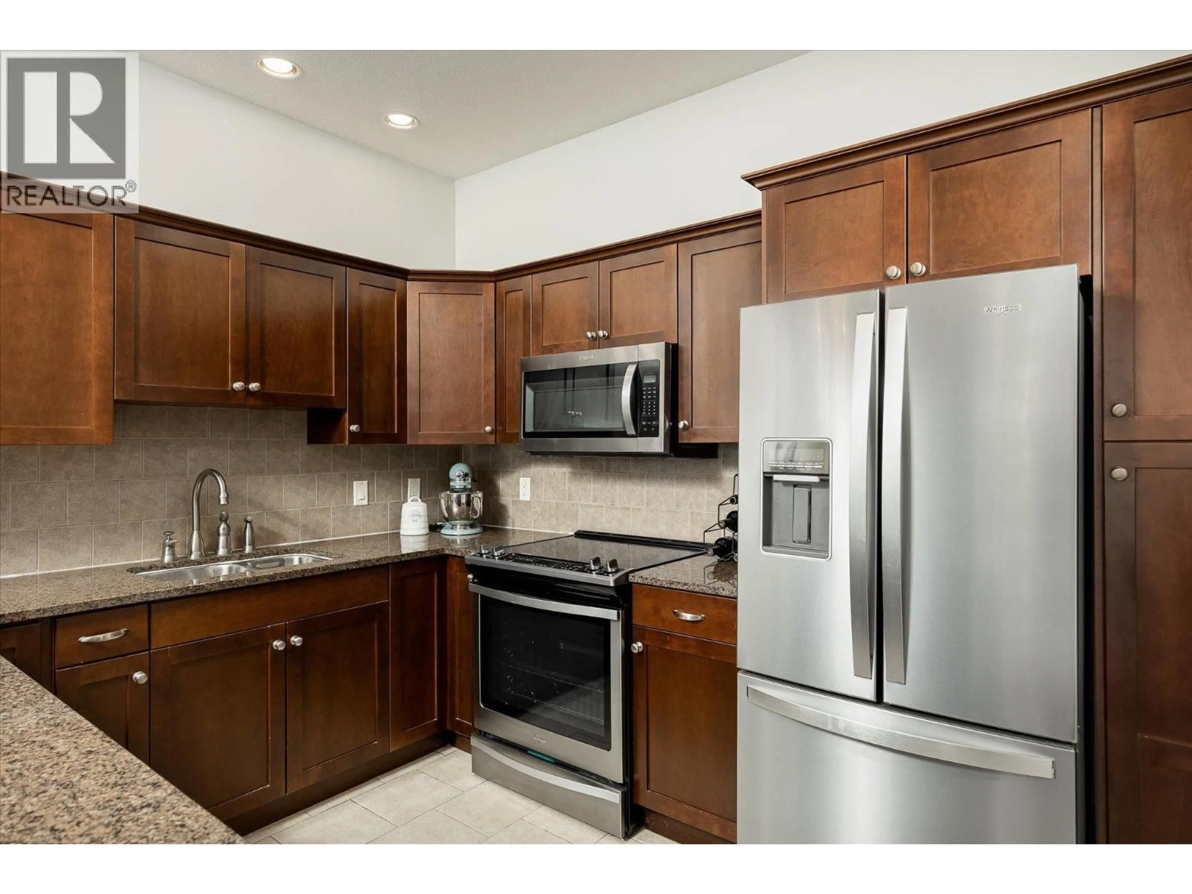 Standard kitchen, ceramic/tile floor for 2110 - 3843 BROWN ROAD, West Kelowna British Columbia V4T2J3