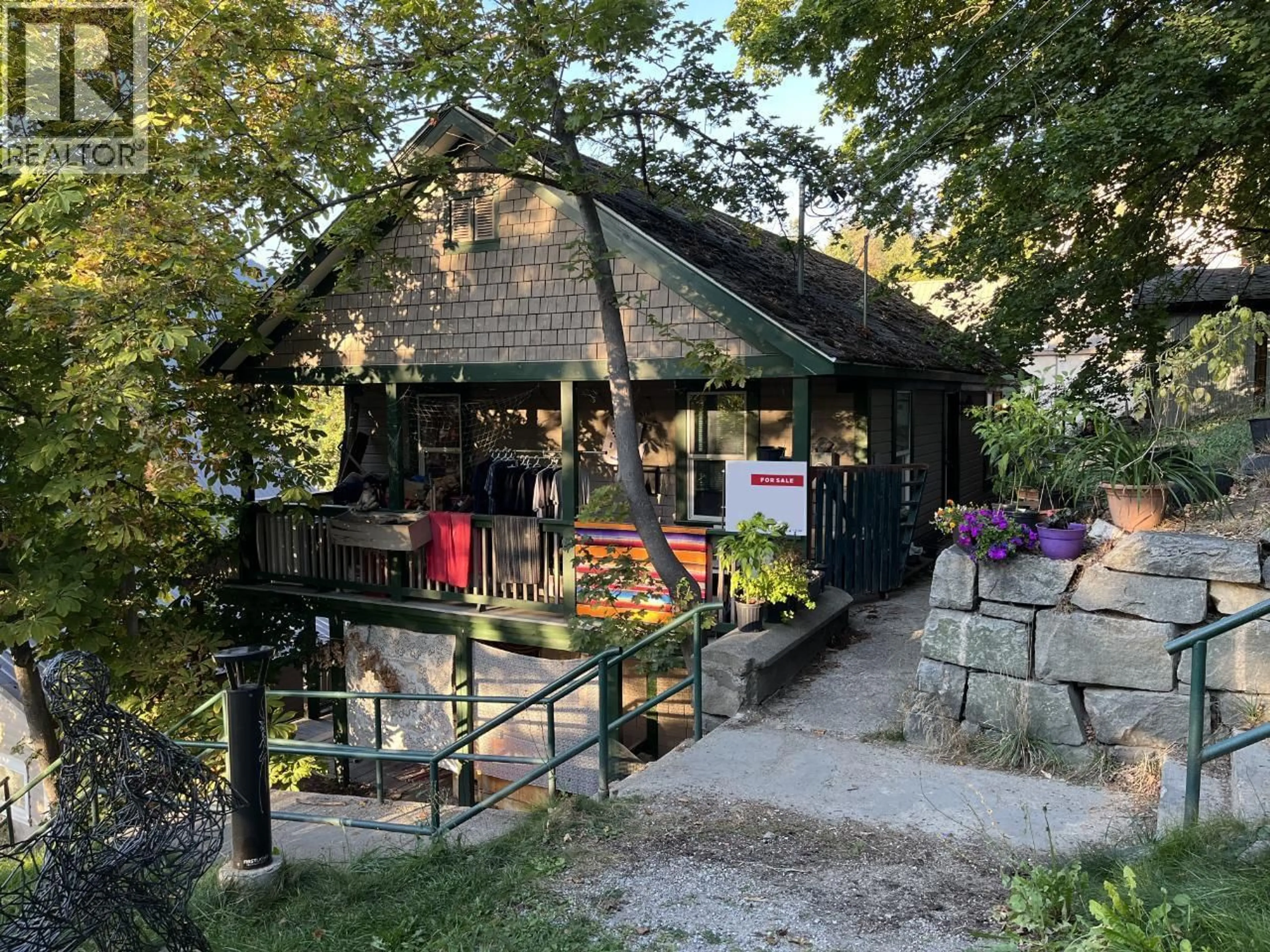 Patio, unknown for 519 HALL STREET, Nelson British Columbia V1L1Z1