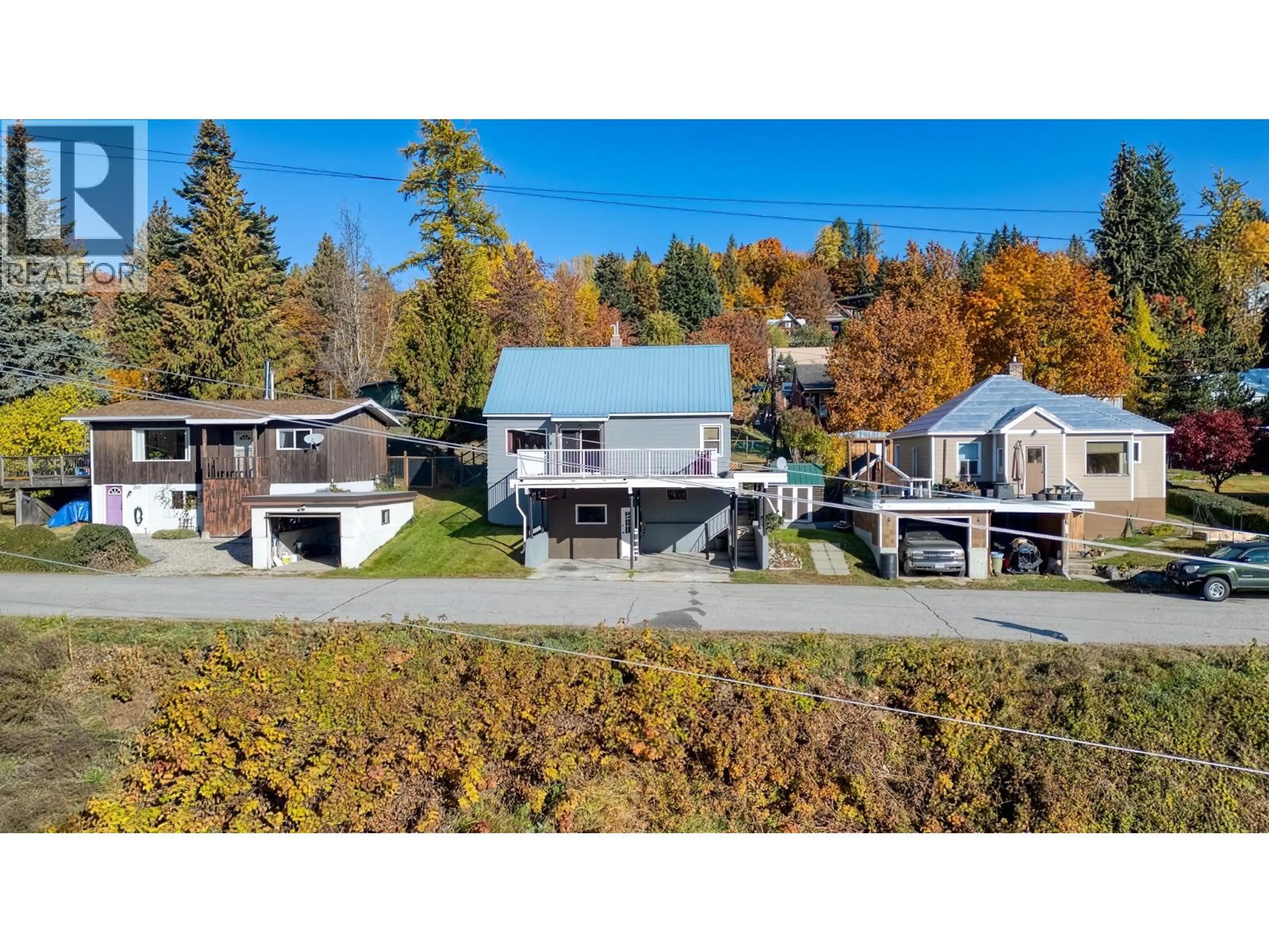 A pic from outside/outdoor area/front of a property/back of a property/a pic from drone, street for 2130 VICTORIA AVENUE, Rossland British Columbia V0G1Y0