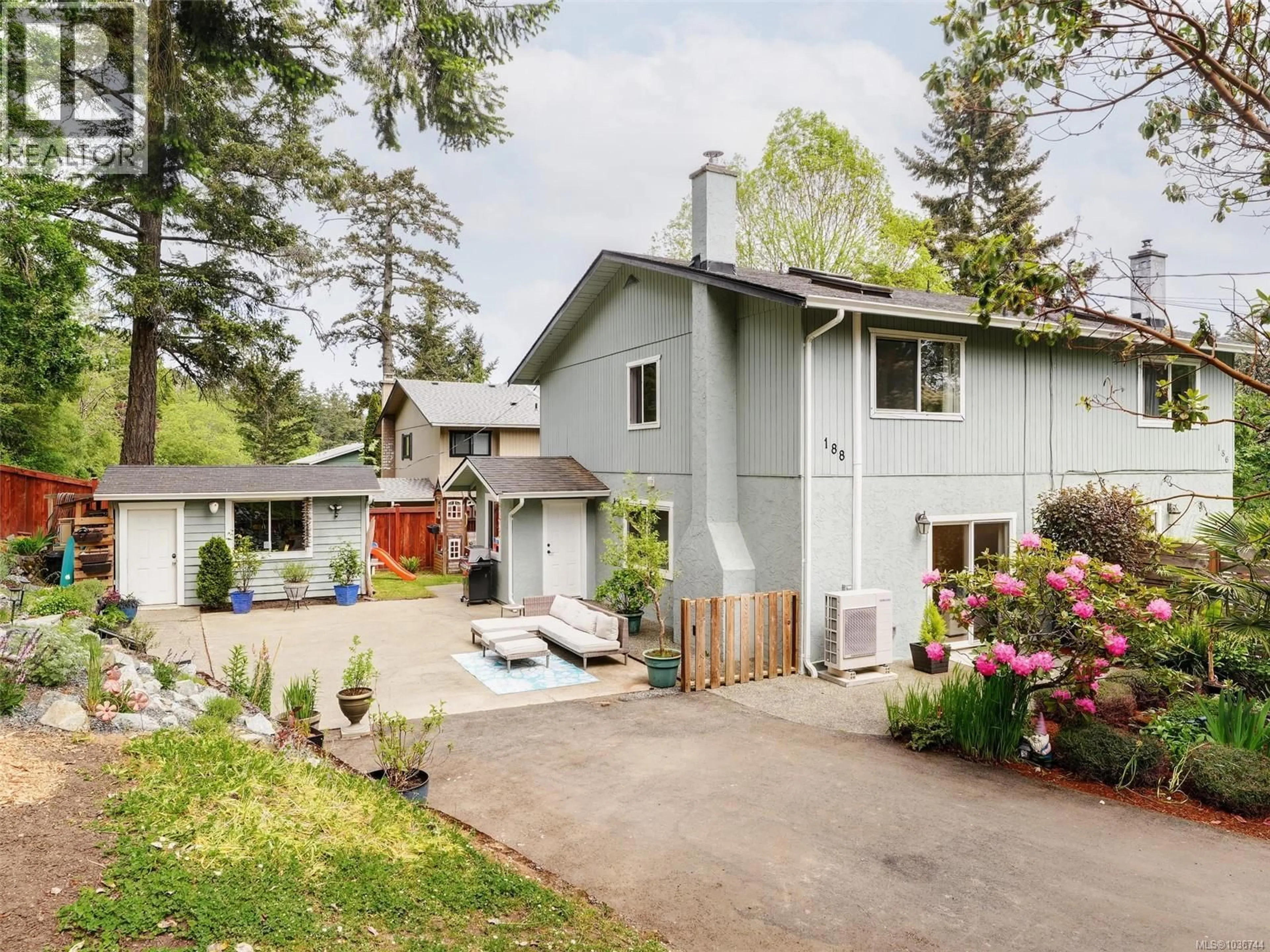 Home with vinyl exterior material, street for 188 ATKINS ROAD, View Royal British Columbia V9B2Z8