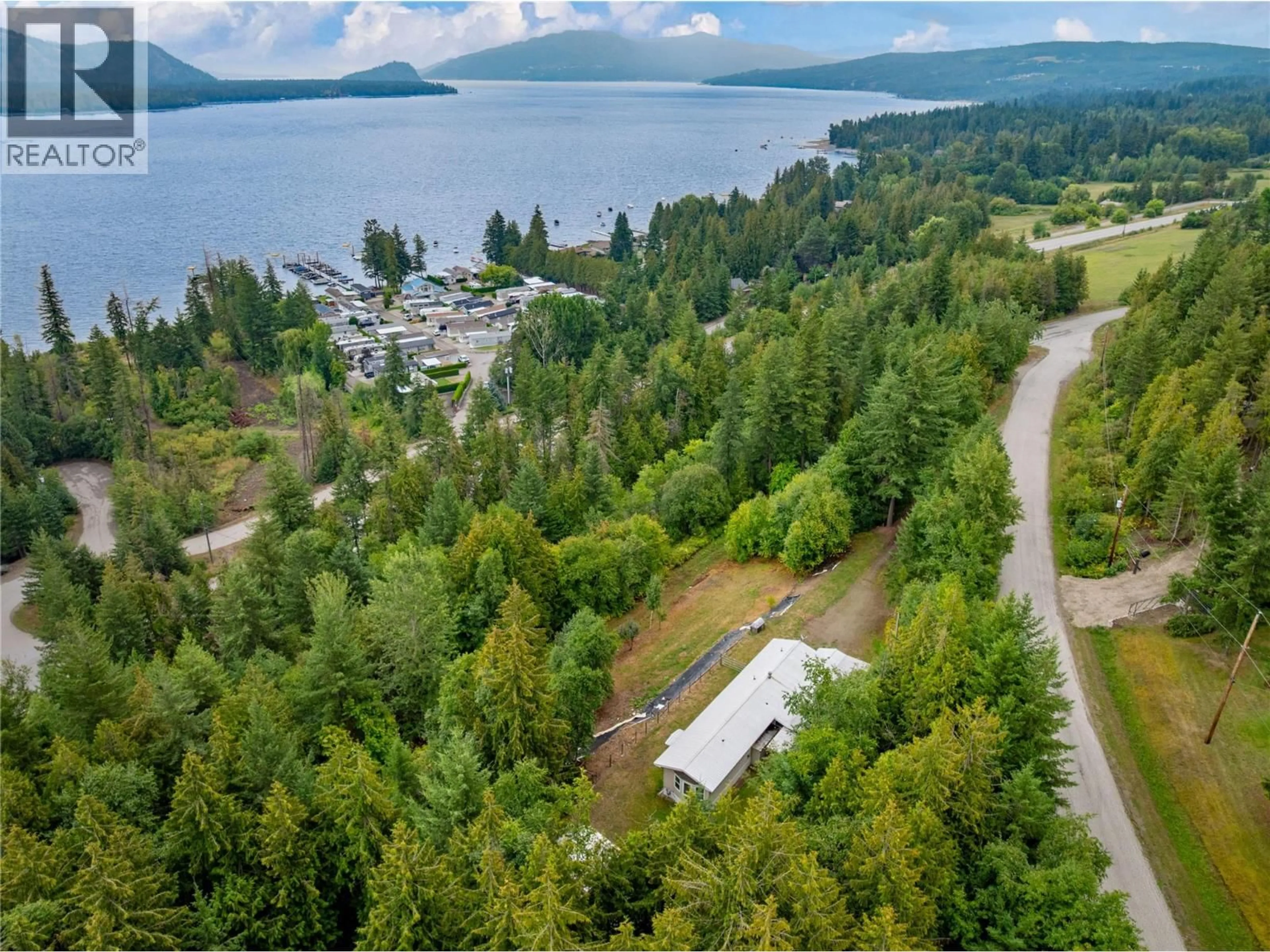 A pic from outside/outdoor area/front of a property/back of a property/a pic from drone, water/lake/river/ocean view for 655 CAOUETTE ROAD, Sorrento British Columbia V0E2W1