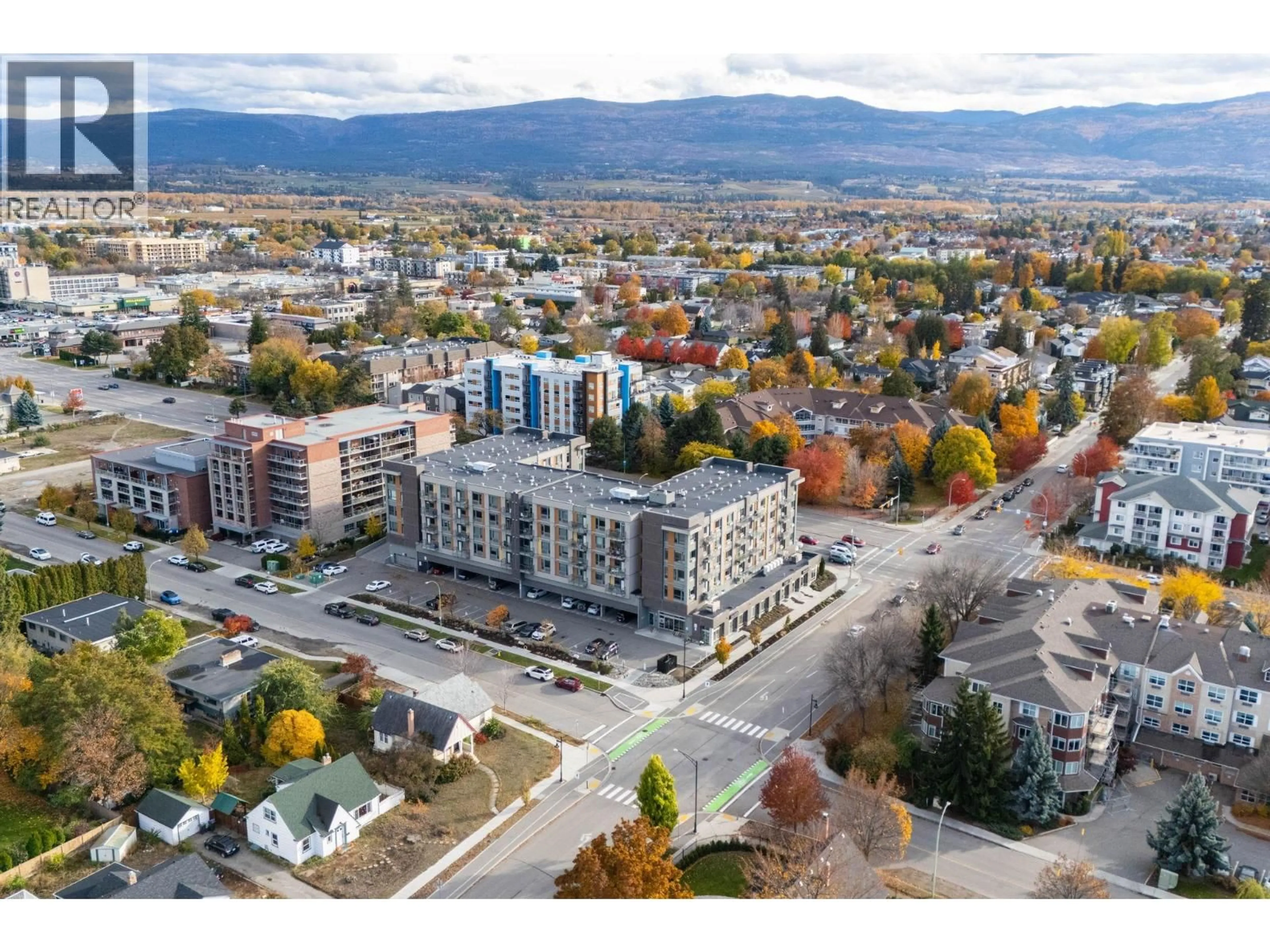A pic from outside/outdoor area/front of a property/back of a property/a pic from drone, mountain view for 348 - 925 LEON AVENUE, Kelowna British Columbia V1Y0E5