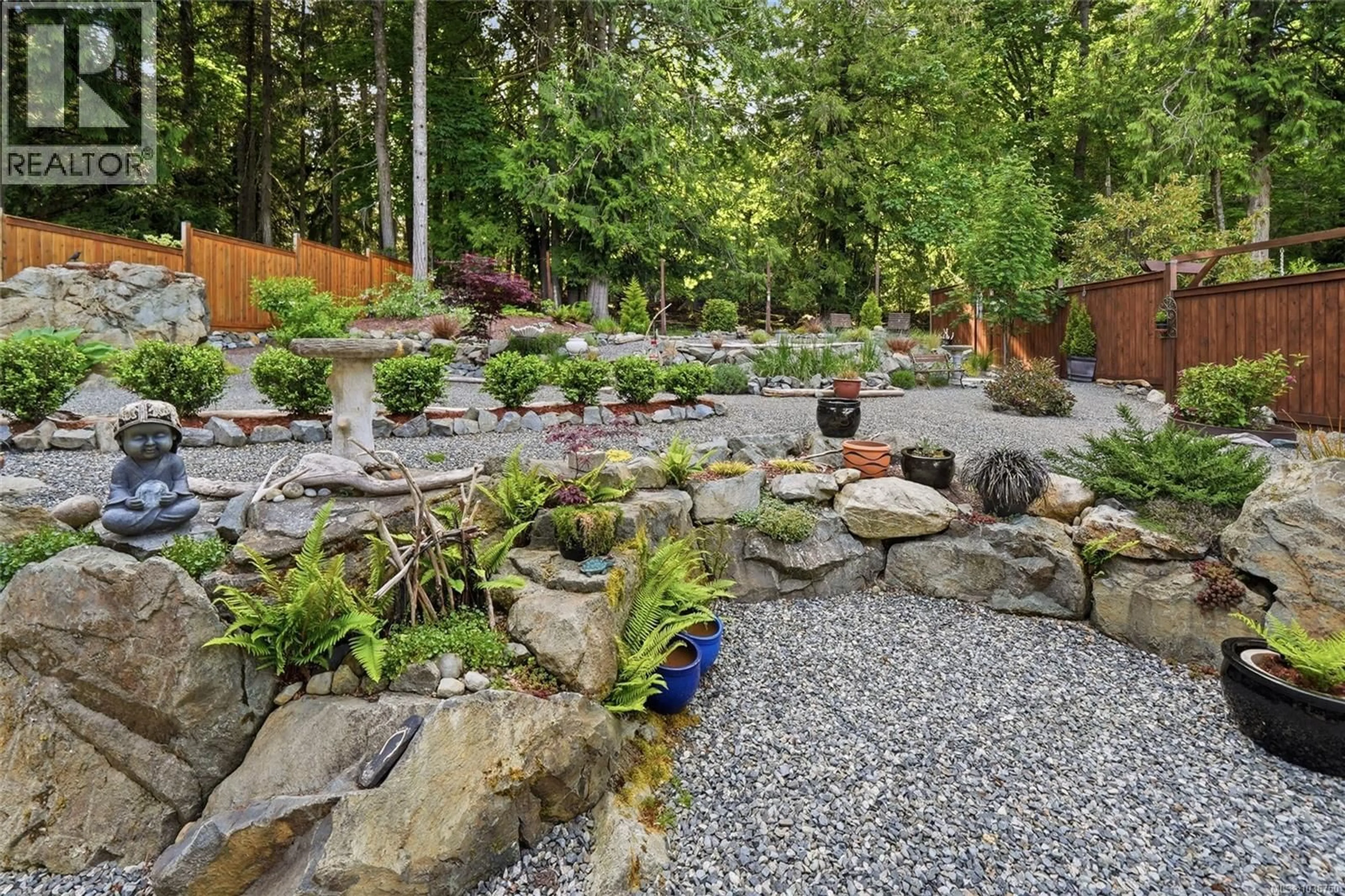 Patio, unknown for 3012 CATALINA WAY, Chemainus British Columbia V0R1K2