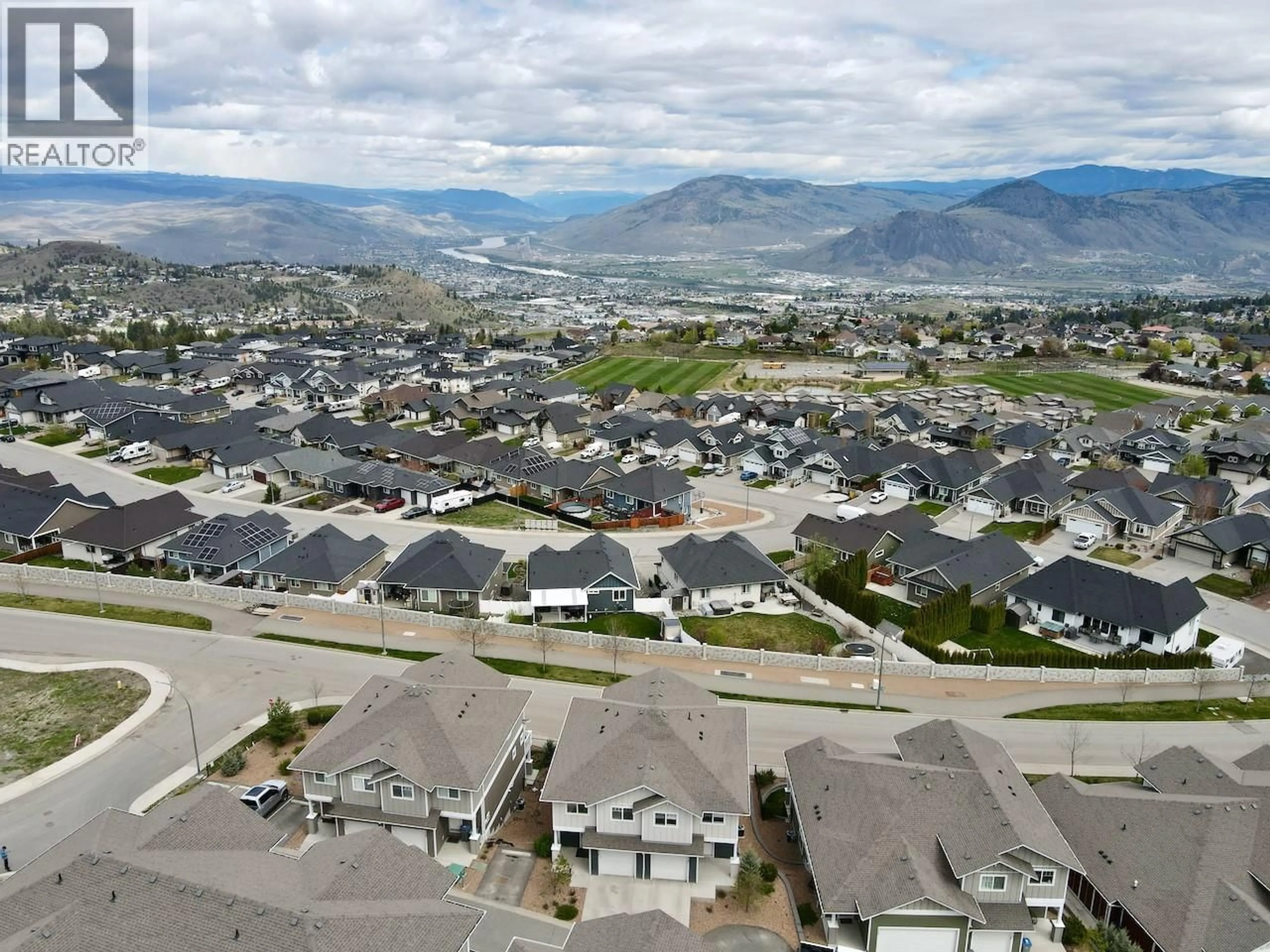A pic from outside/outdoor area/front of a property/back of a property/a pic from drone, mountain view for 114 - 1325 ABERDEEN DRIVE, Kamloops British Columbia V1S0C7