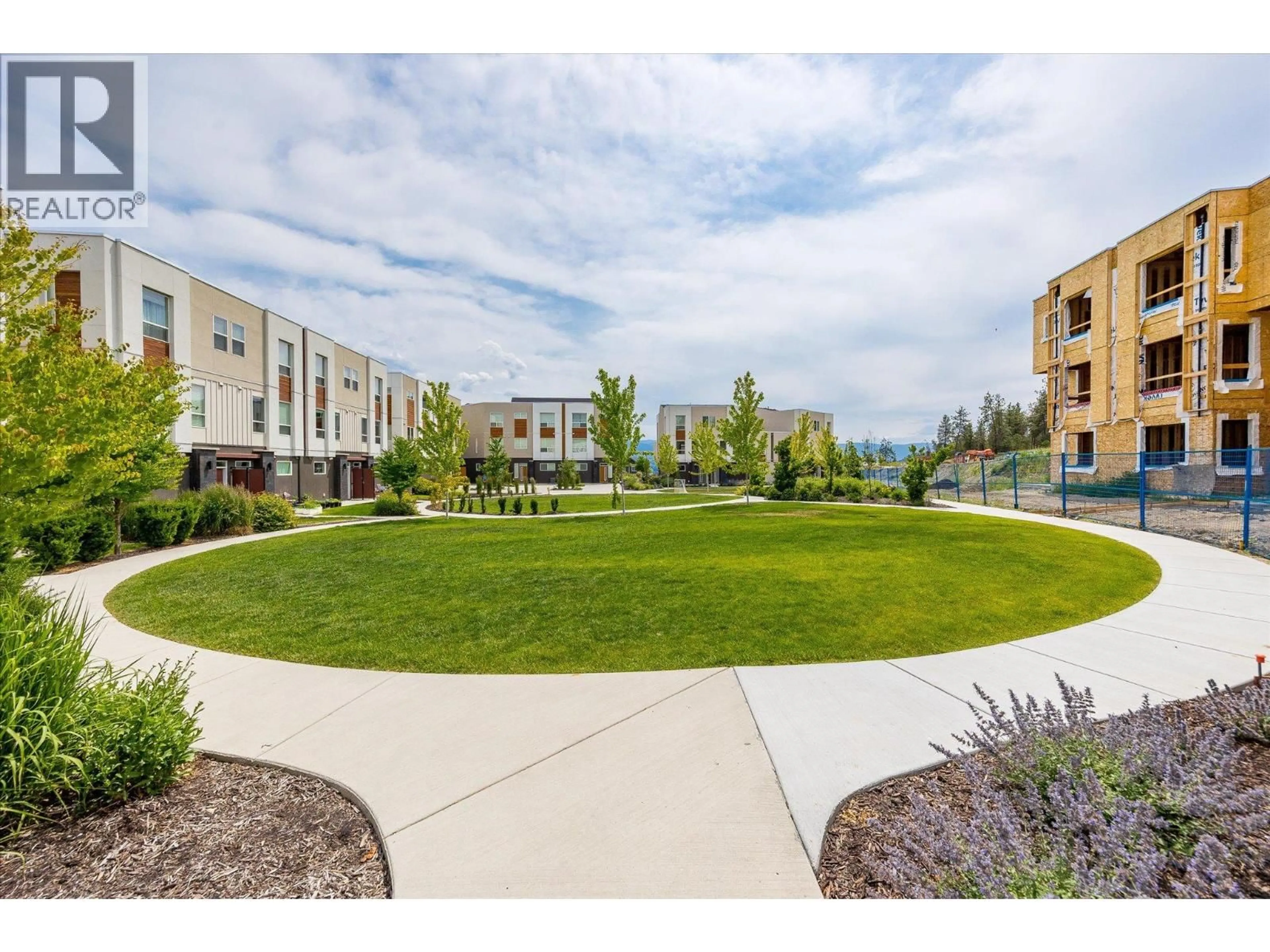 Patio, mountain view for 367 - 610 ACADEMY WAY, Kelowna British Columbia V1V0E8