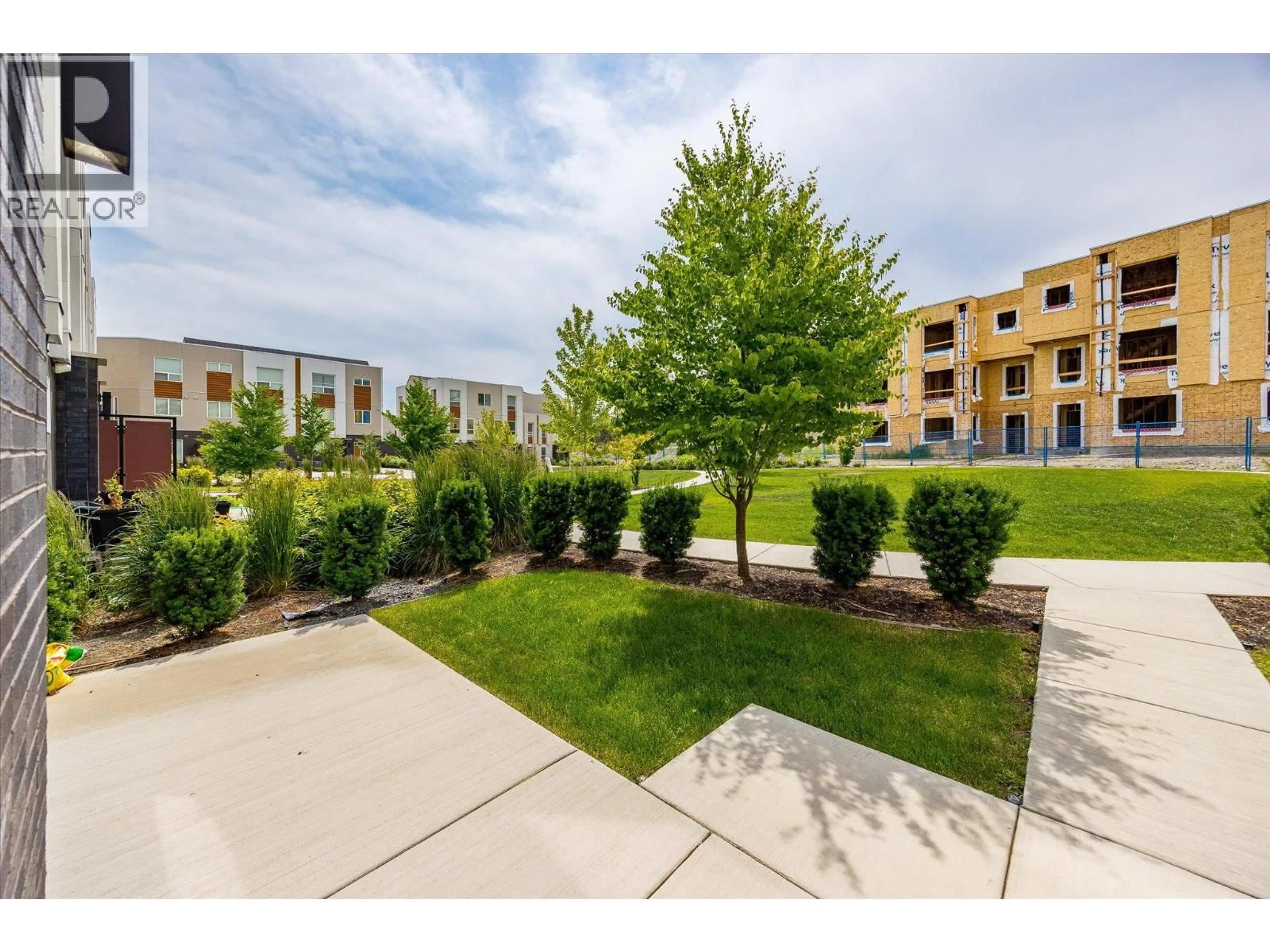 Patio, street for 367 - 610 ACADEMY WAY, Kelowna British Columbia V1V0E8