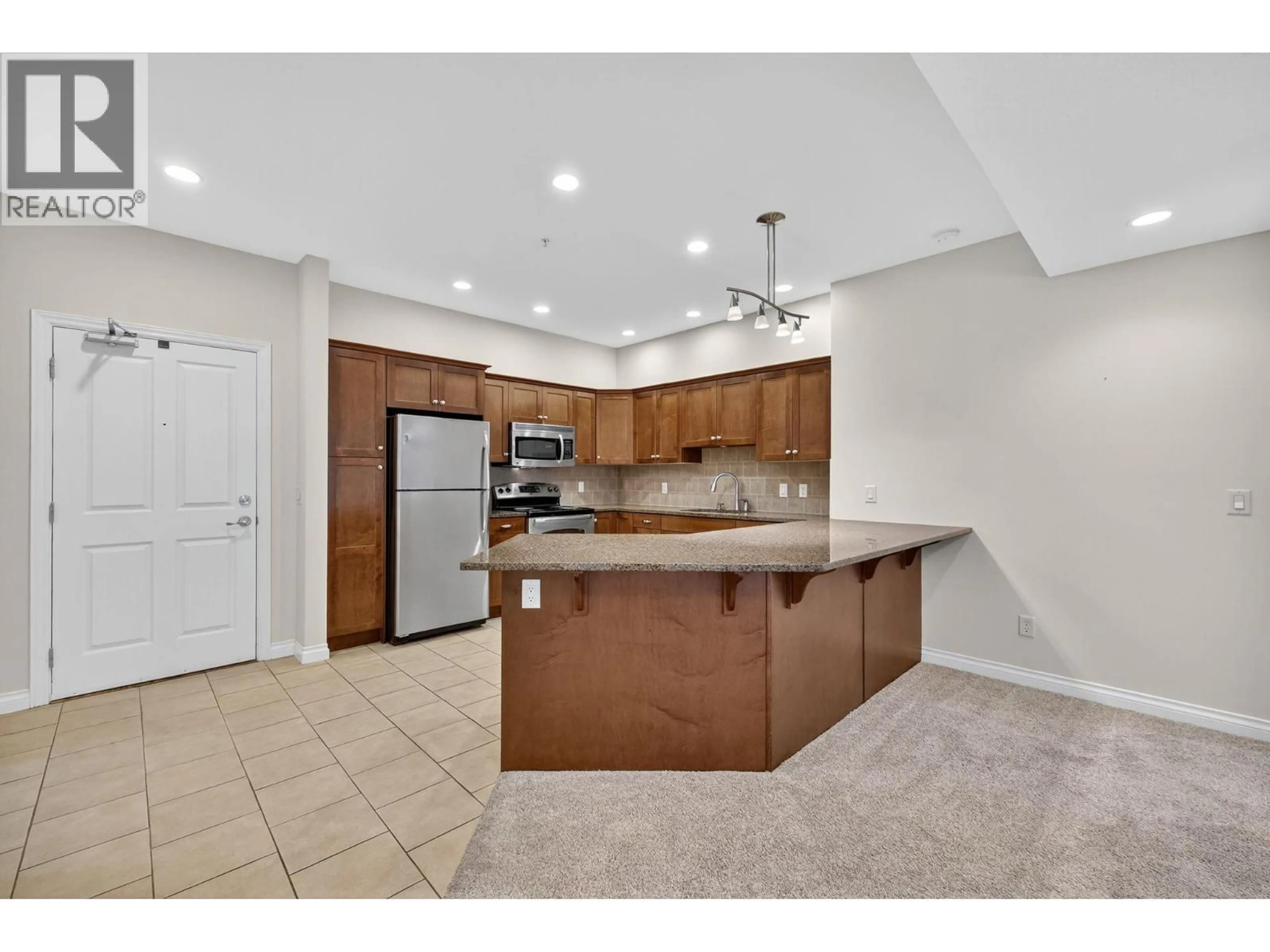 Open concept kitchen, ceramic/tile floor for 4211 - 3842 OLD OKANAGAN HIGHWAY, West Kelowna British Columbia V4T3G6