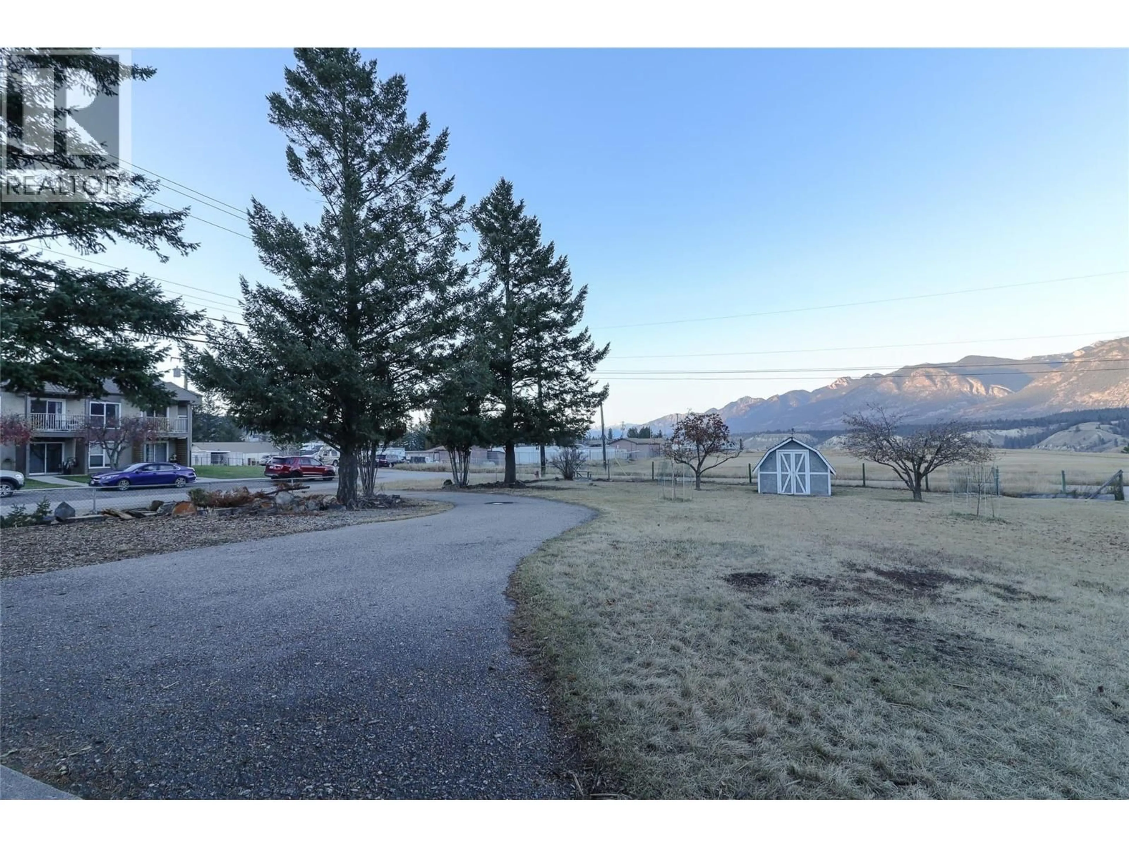 A pic from outside/outdoor area/front of a property/back of a property/a pic from drone, mountain view for 417 6TH AVENUE, Invermere British Columbia V0A1K0