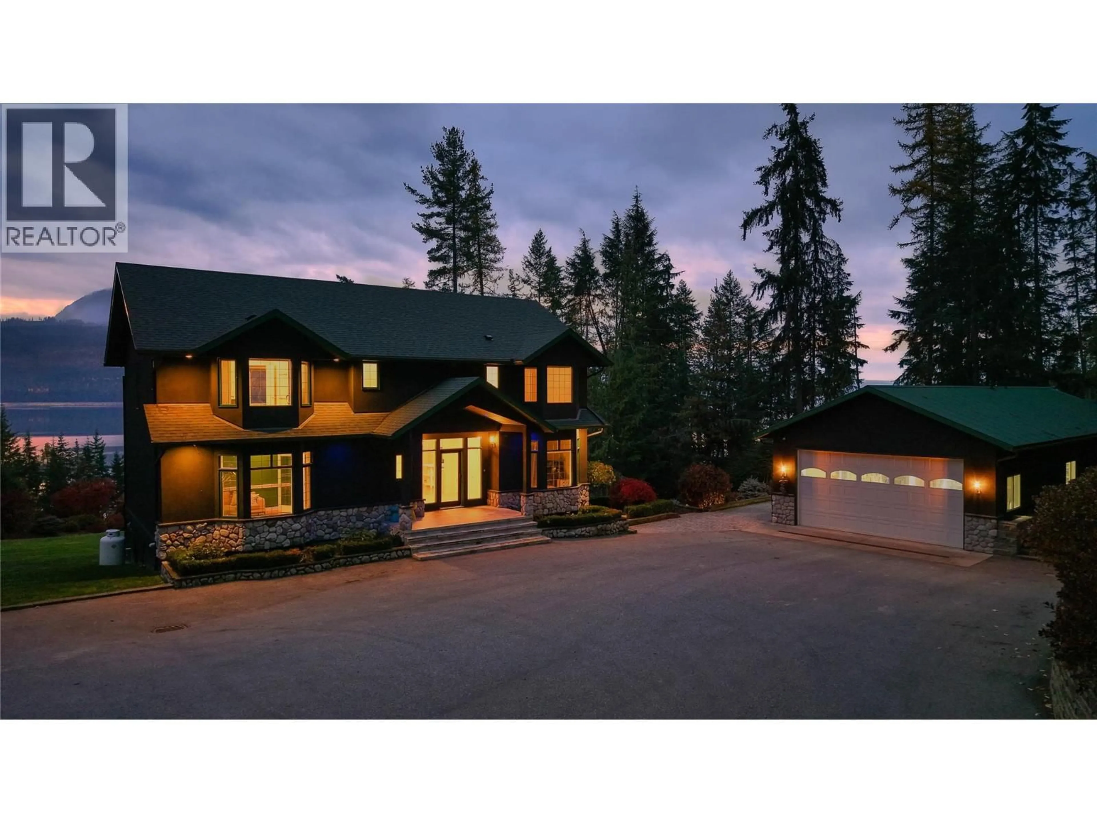 A pic from outside/outdoor area/front of a property/back of a property/a pic from drone, mountain view for 2600 HIGHWAY 23 OTHER NORTH, Nakusp British Columbia V0G1R0