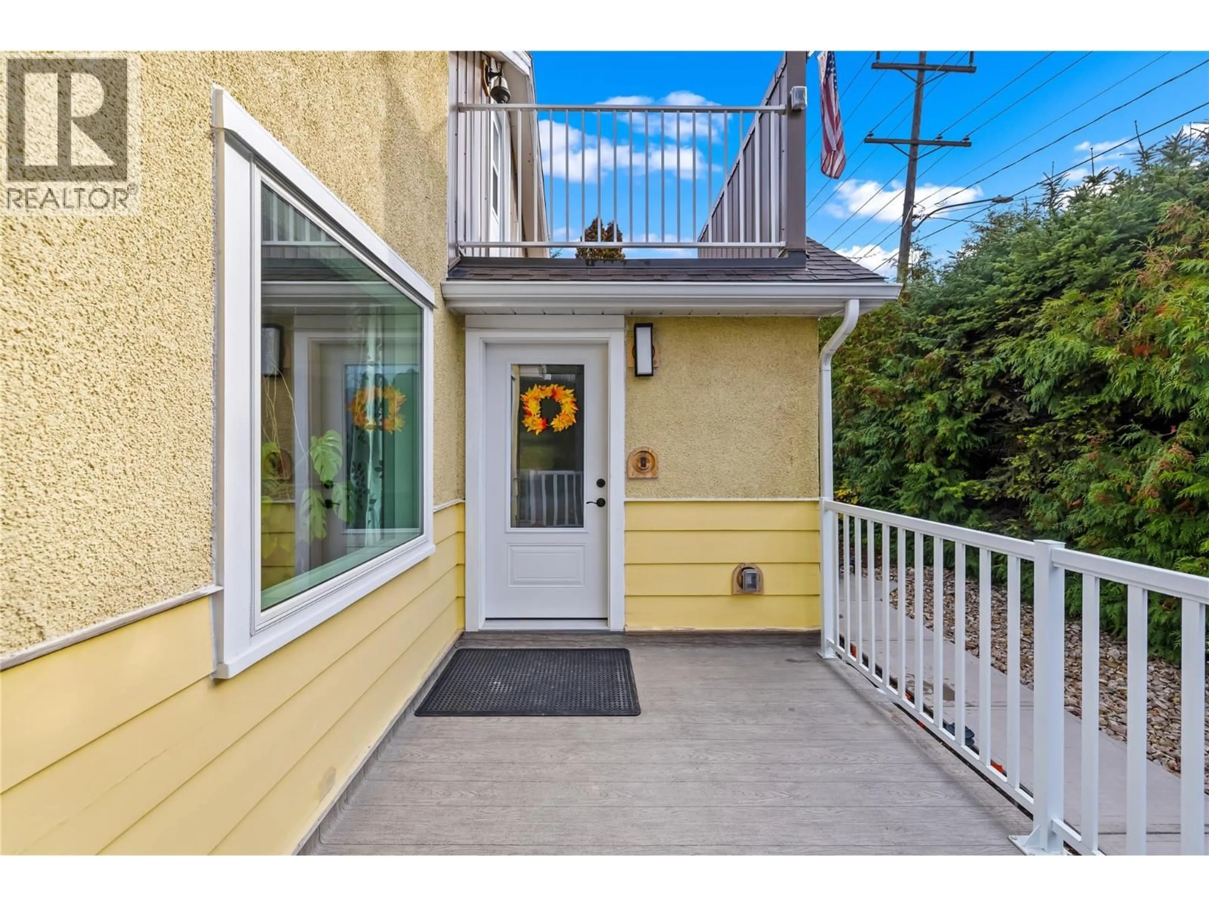 Indoor entryway for 1130 ERICKSON STREET, Creston British Columbia V0B1G3