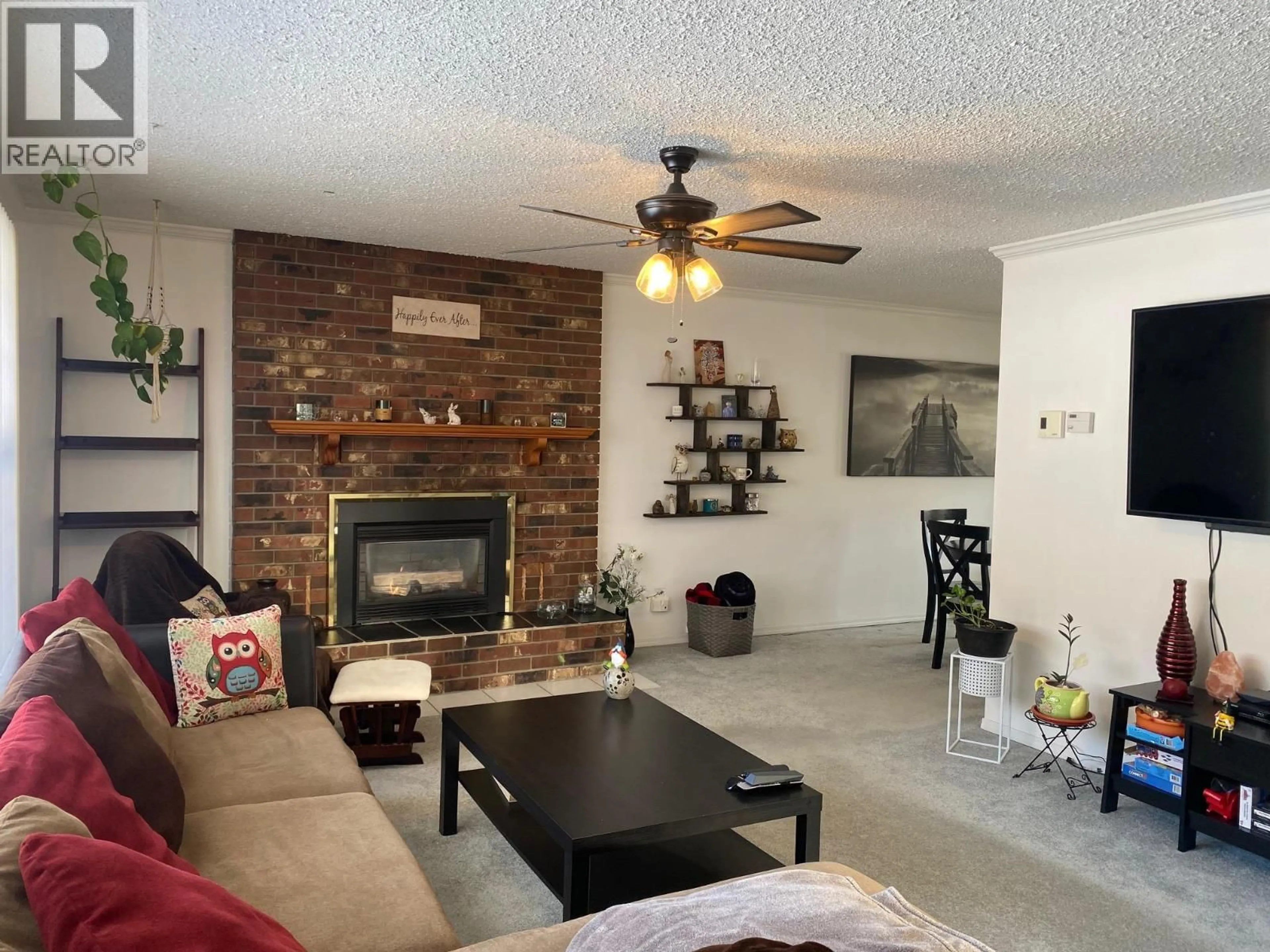 Living room with furniture, unknown for 1768 FIRST STREET, Fruitvale British Columbia V0G1L0