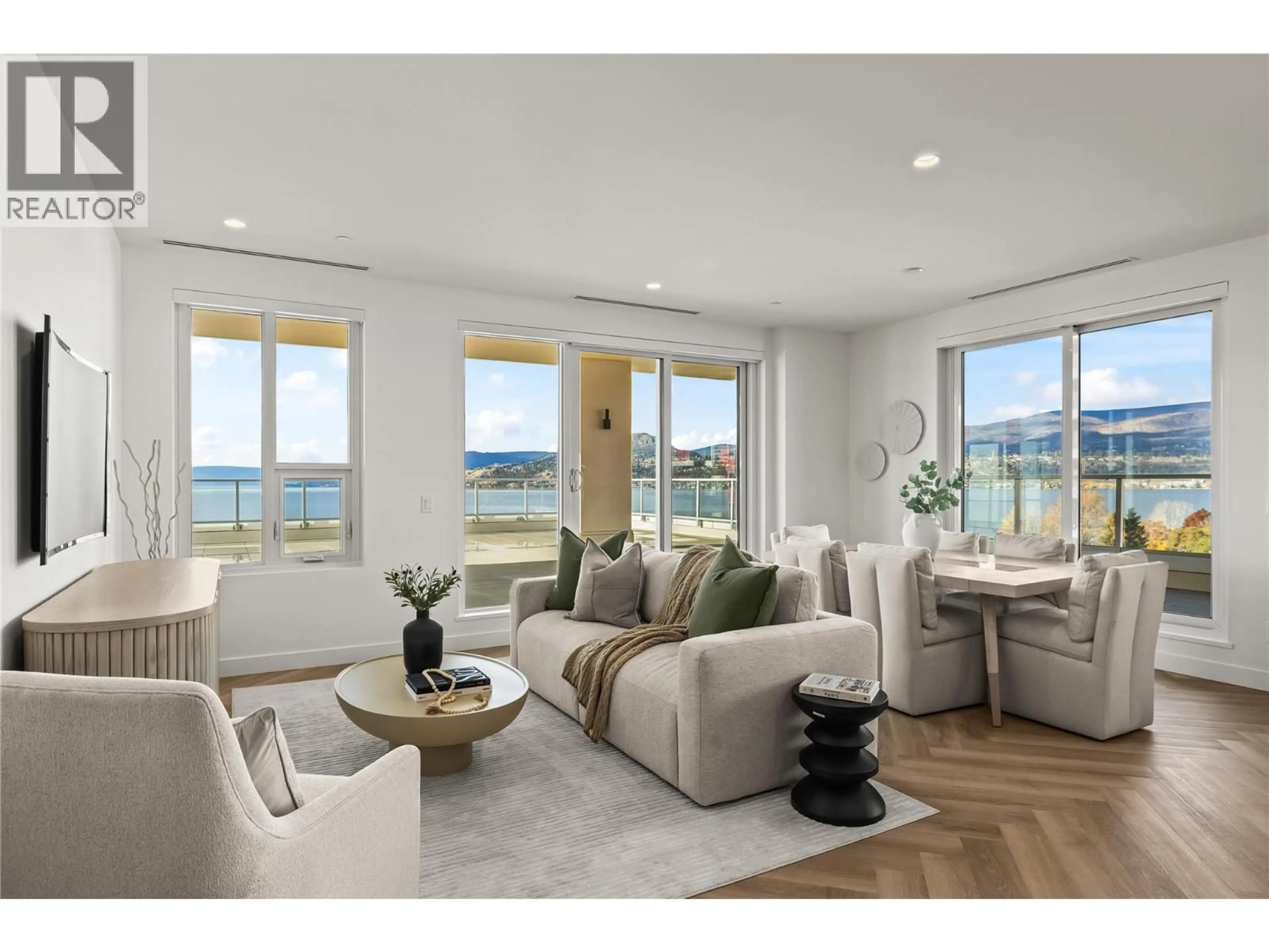 Living room with furniture, unknown for 902 - 3340 LAKESHORE ROAD, Kelowna British Columbia V1W0H6