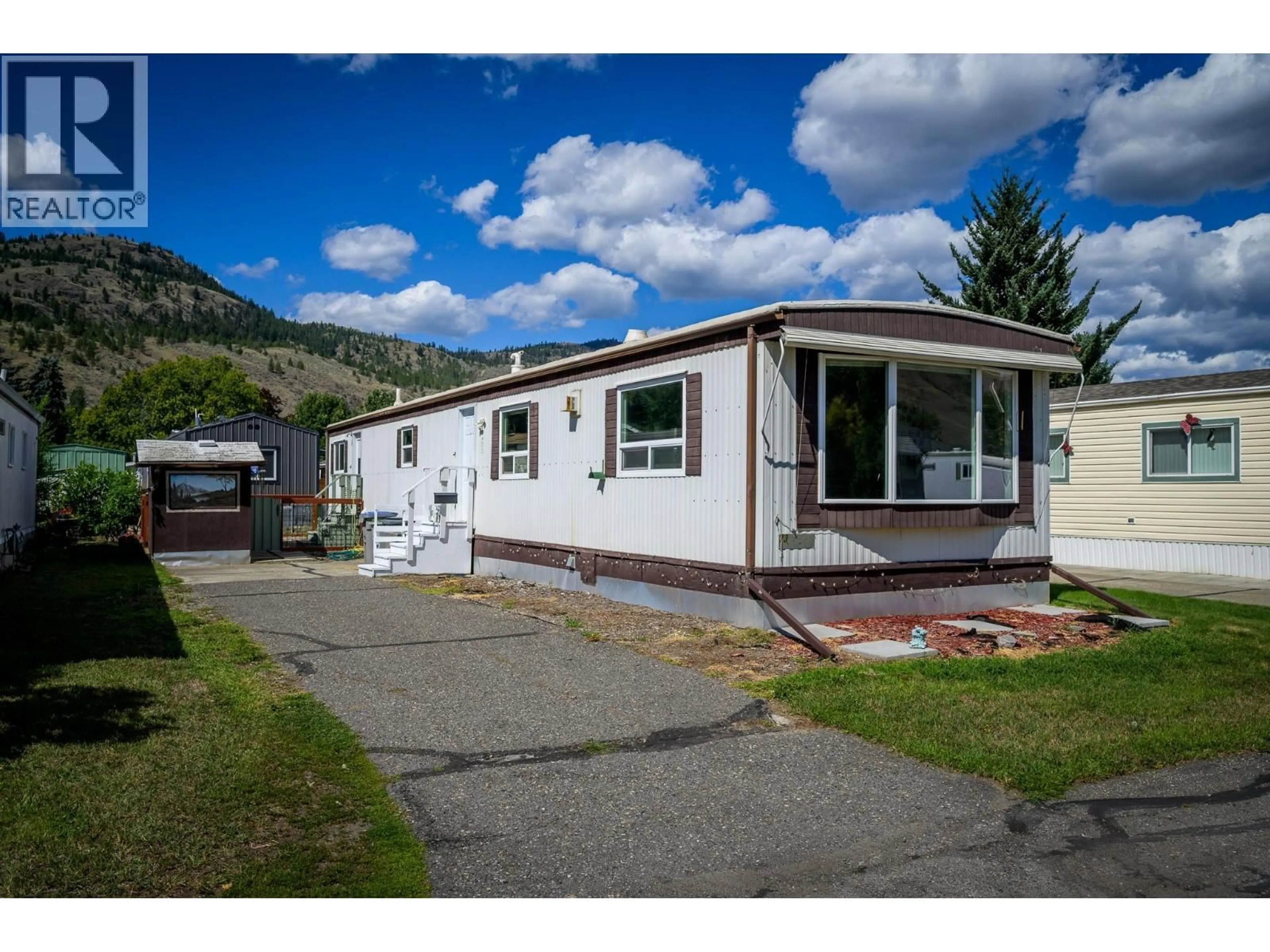 Home with vinyl exterior material, mountain view for 23 - 2400 OAKDALE WAY, Kamloops British Columbia V2B6W7