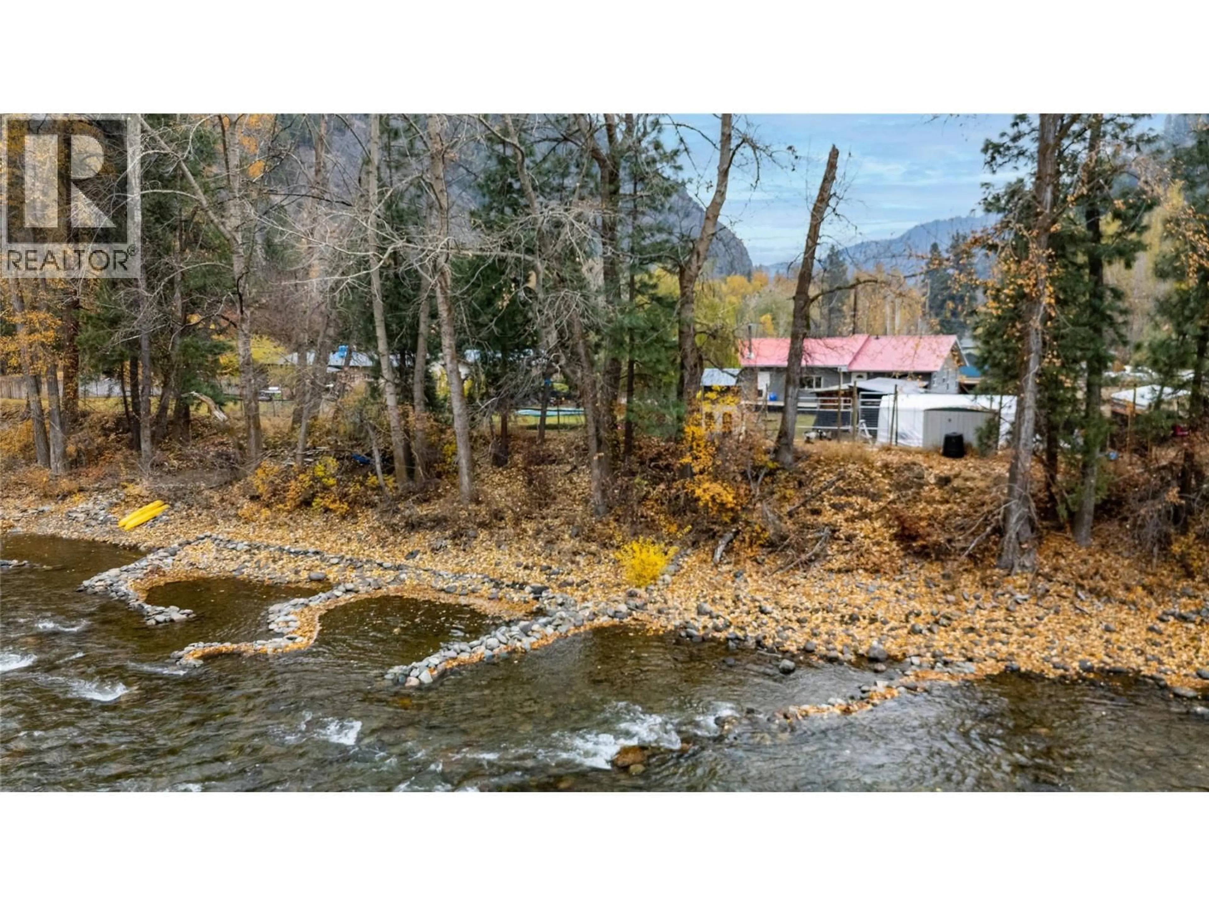 A pic from outside/outdoor area/front of a property/back of a property/a pic from drone, water/lake/river/ocean view for 538 TAYLOR WAY, Princeton British Columbia V0X1W0
