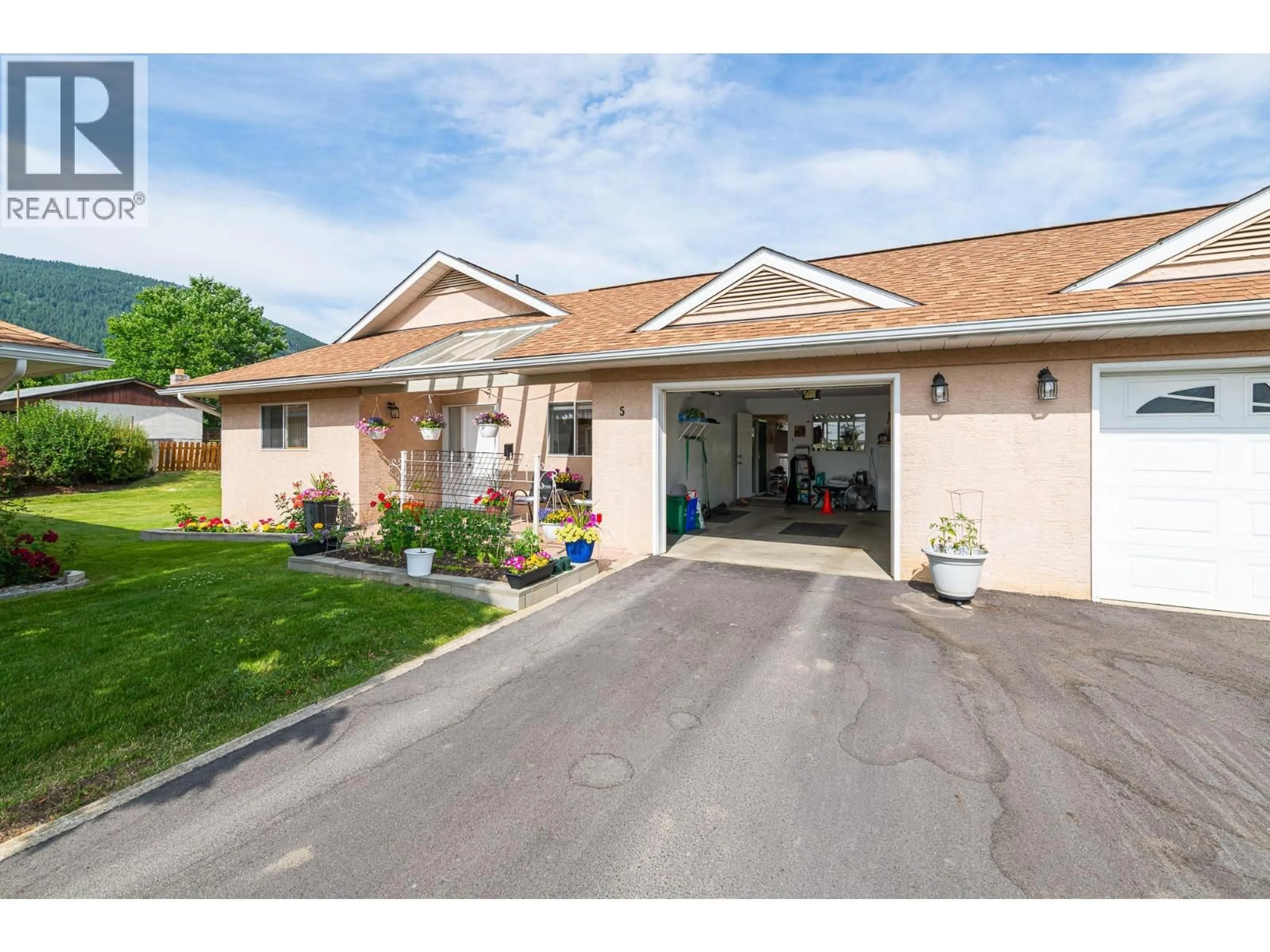 Unknown for 5 - 518 18TH AVENUE SOUTH, Creston British Columbia V0B1G0