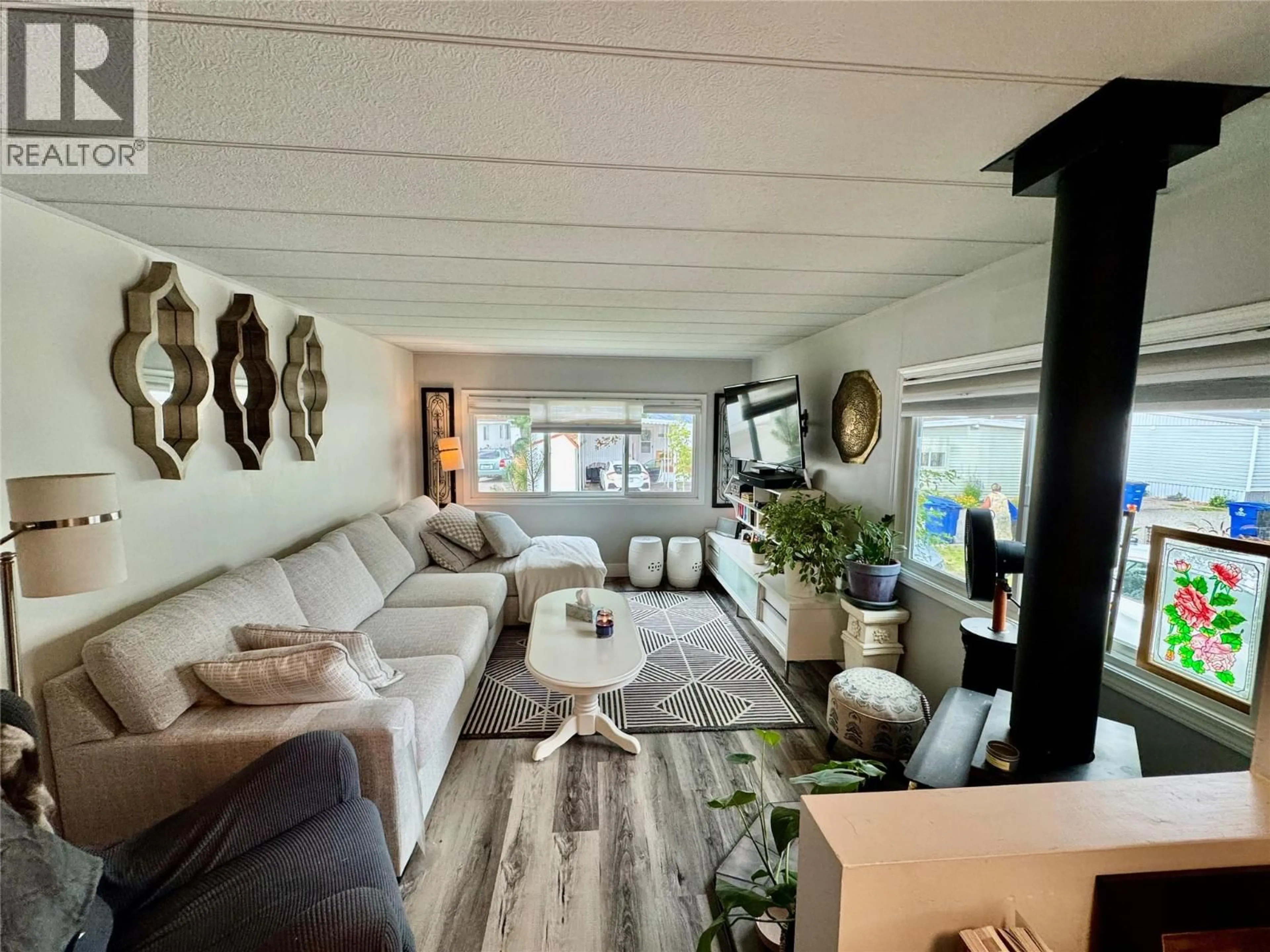 Living room with furniture, unknown for 13 - 2095 BOUCHERIE ROAD, Westbank British Columbia V4T1Z4