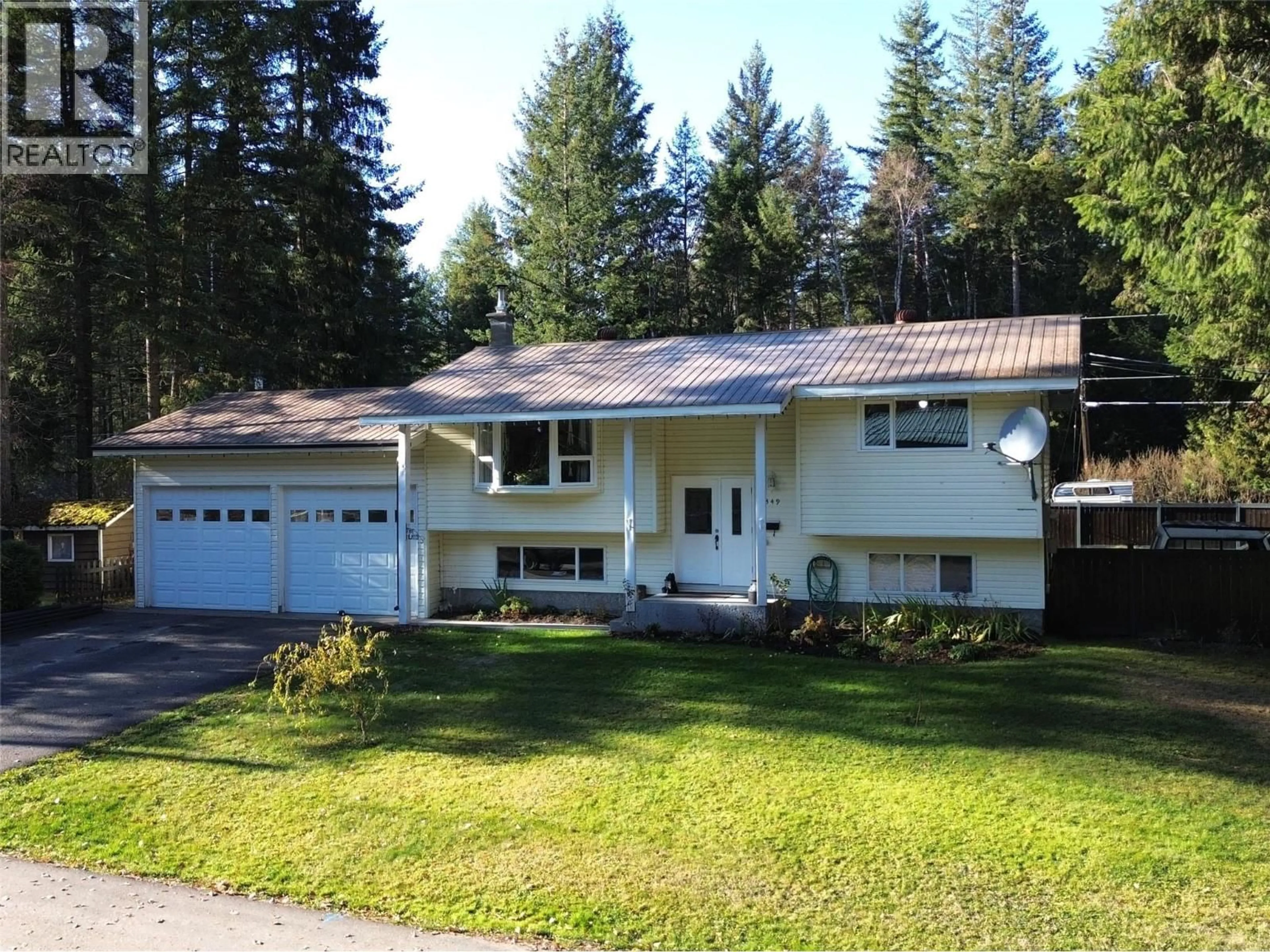 Home with vinyl exterior material, street for 349 DUTCH LAKE ROAD, Clearwater British Columbia V0E1N2
