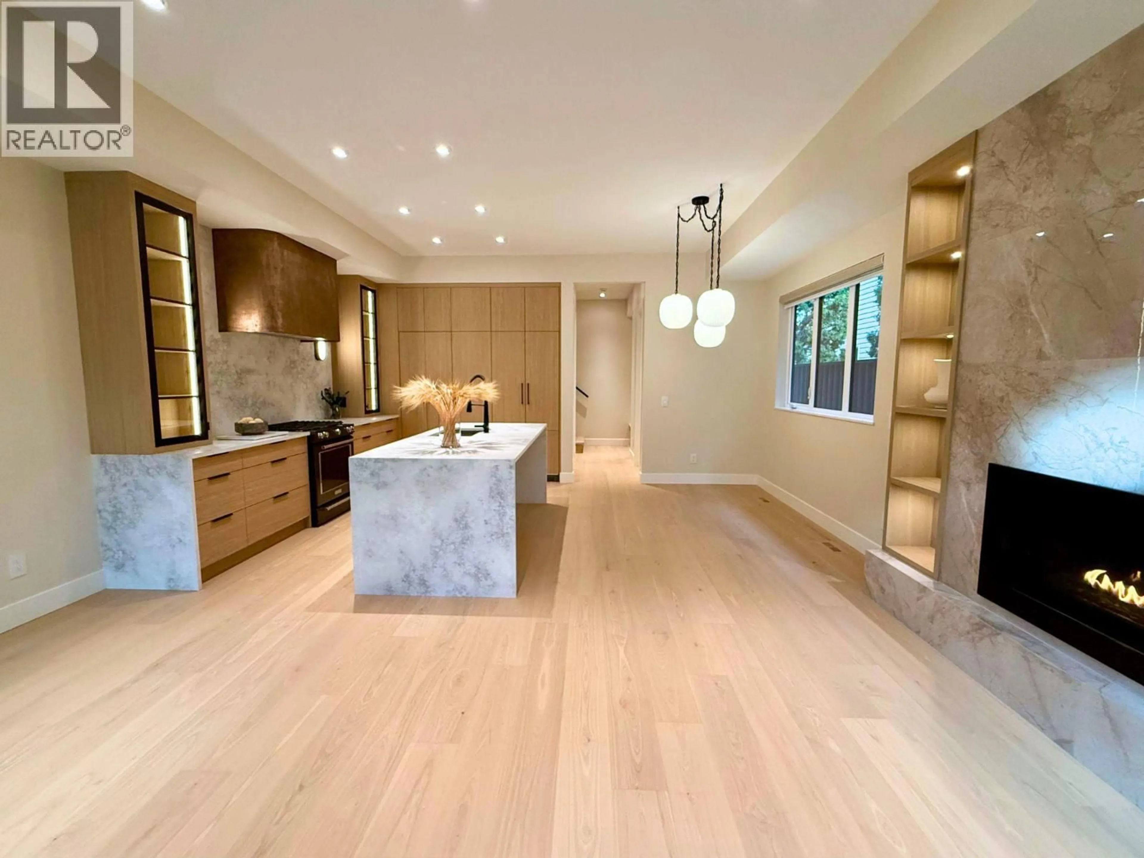 Open concept kitchen, unknown for #4 - 781 MARTIN AVENUE, Kelowna British Columbia V1Y6V4