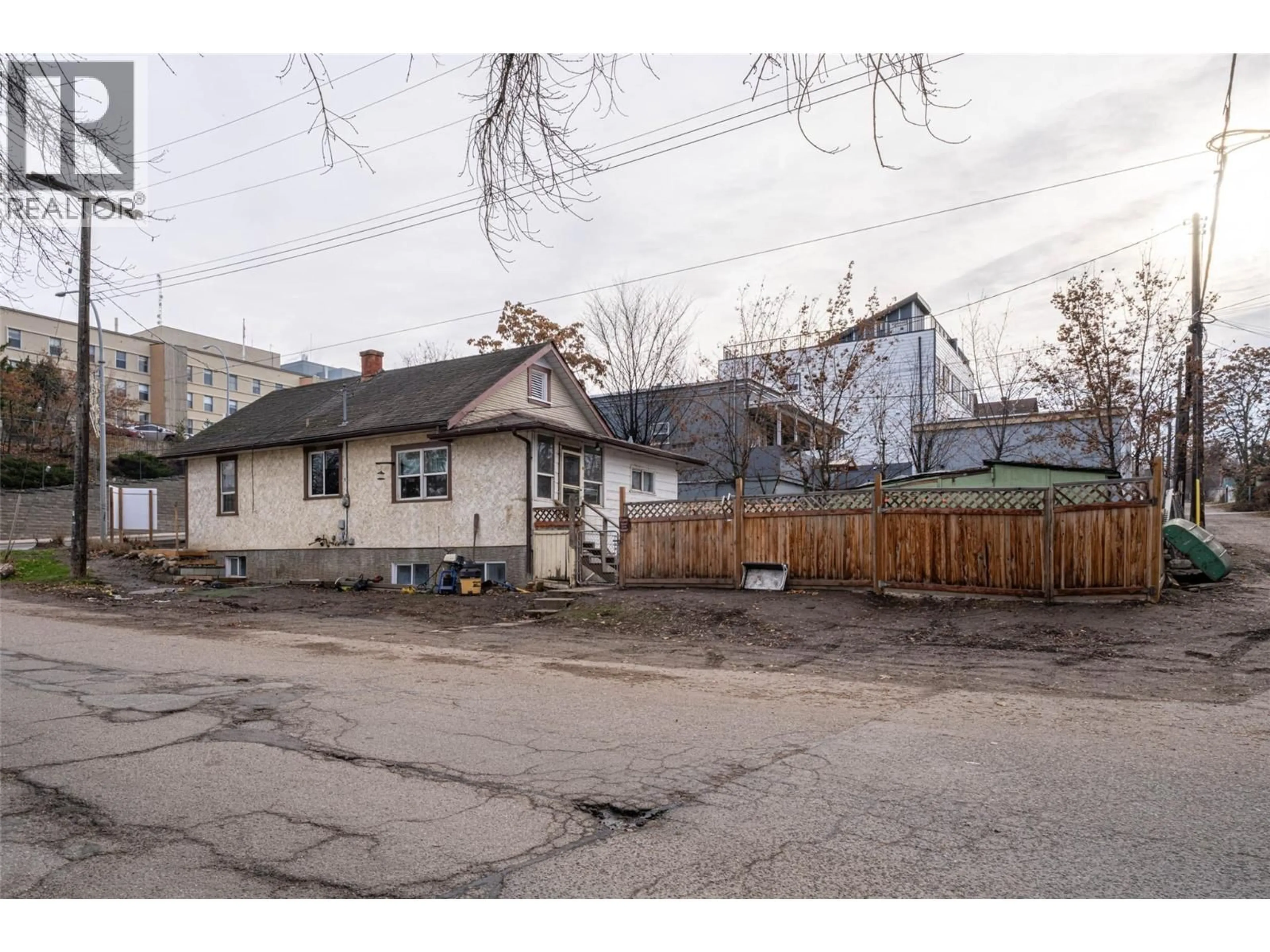 Unknown for 2214 32 STREET, Vernon British Columbia V1T5L3