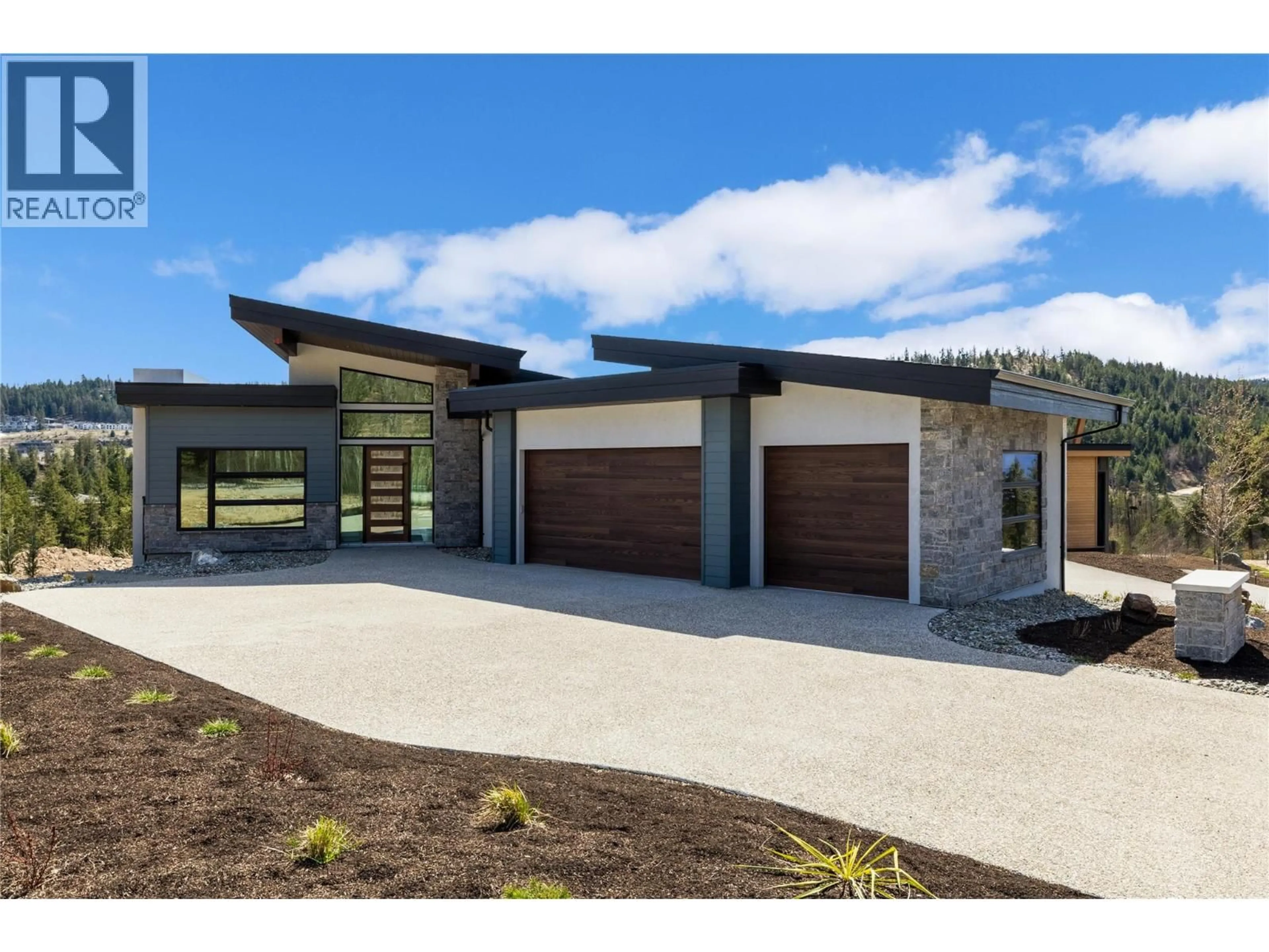 Home with brick exterior material, unknown for 189 WILDSONG CRESCENT, Vernon British Columbia V1H2J4