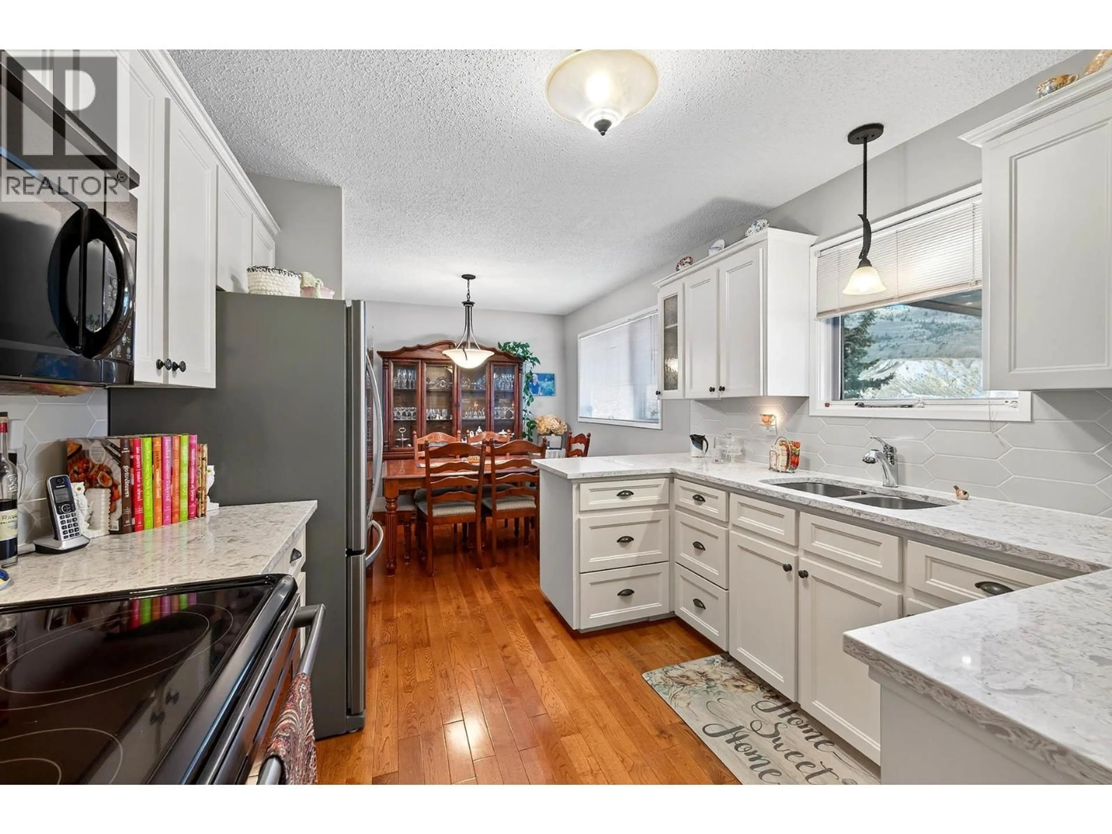 Open concept kitchen, unknown for 371 CRAWFORD COURT, Kamloops British Columbia V2C5X4