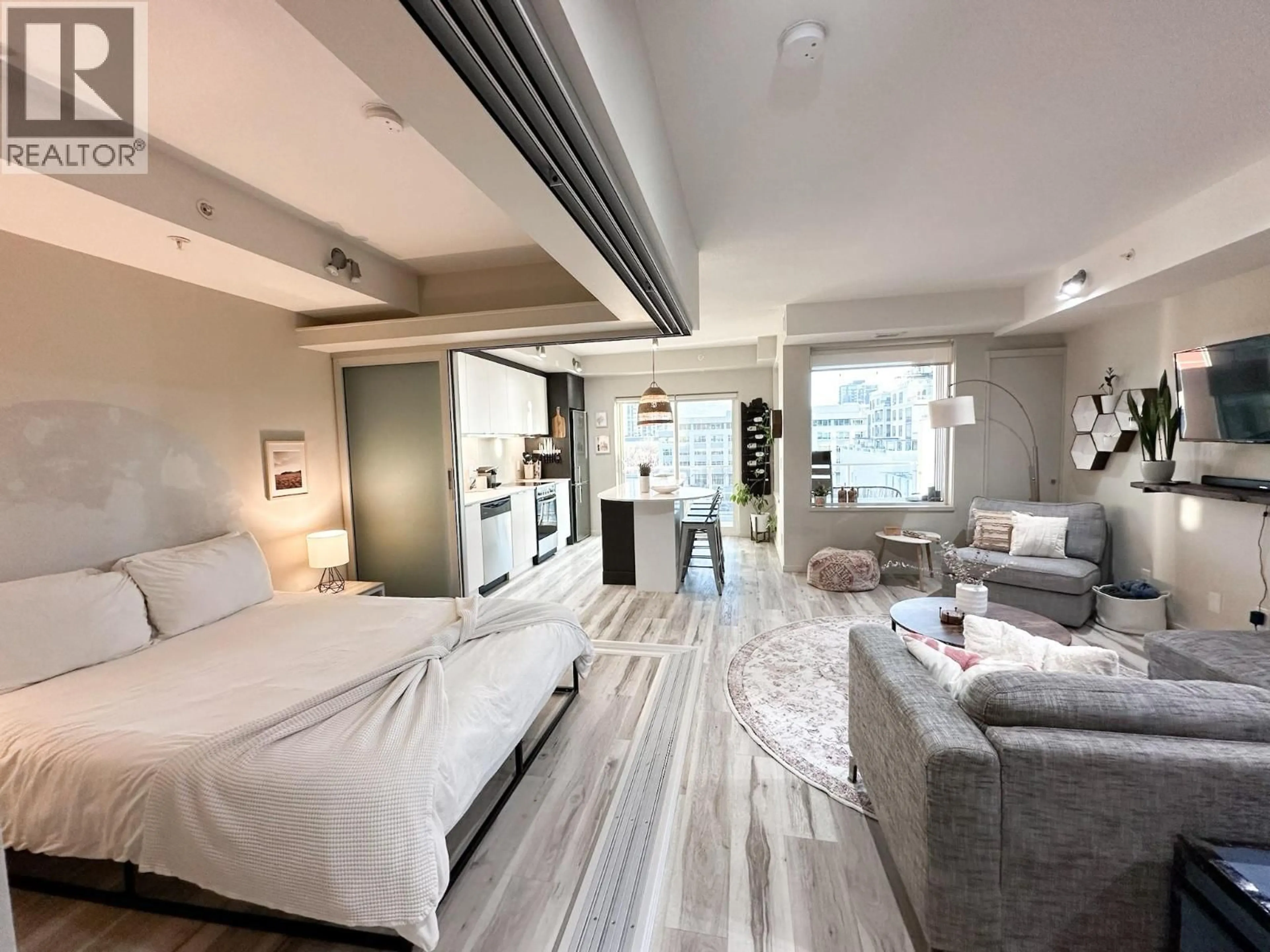 A pic of a room for 512 - 1350 ST PAUL STREET, Kelowna British Columbia V1Y2E1