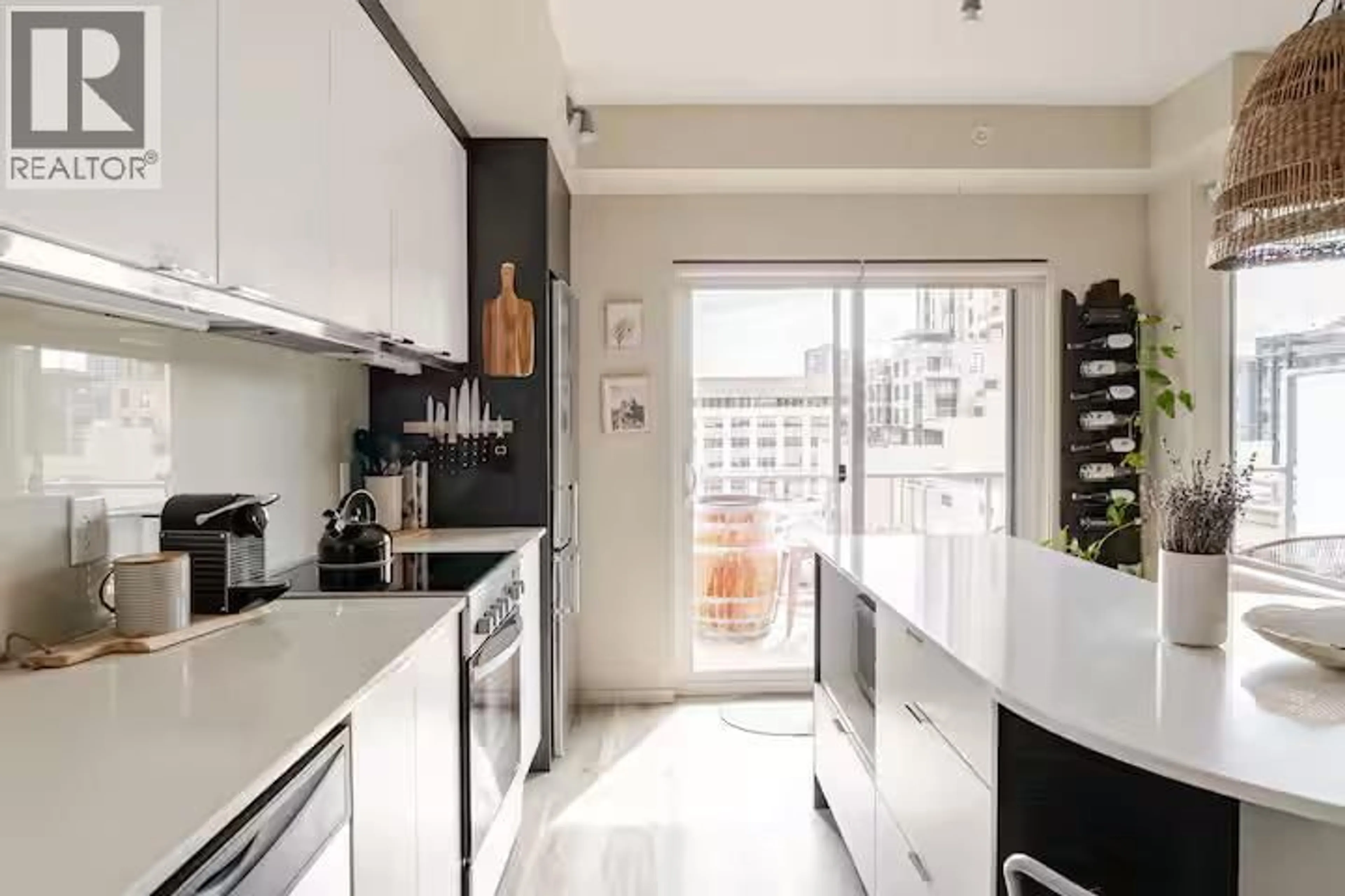 Contemporary kitchen, ceramic/tile floor for 512 - 1350 ST PAUL STREET, Kelowna British Columbia V1Y2E1