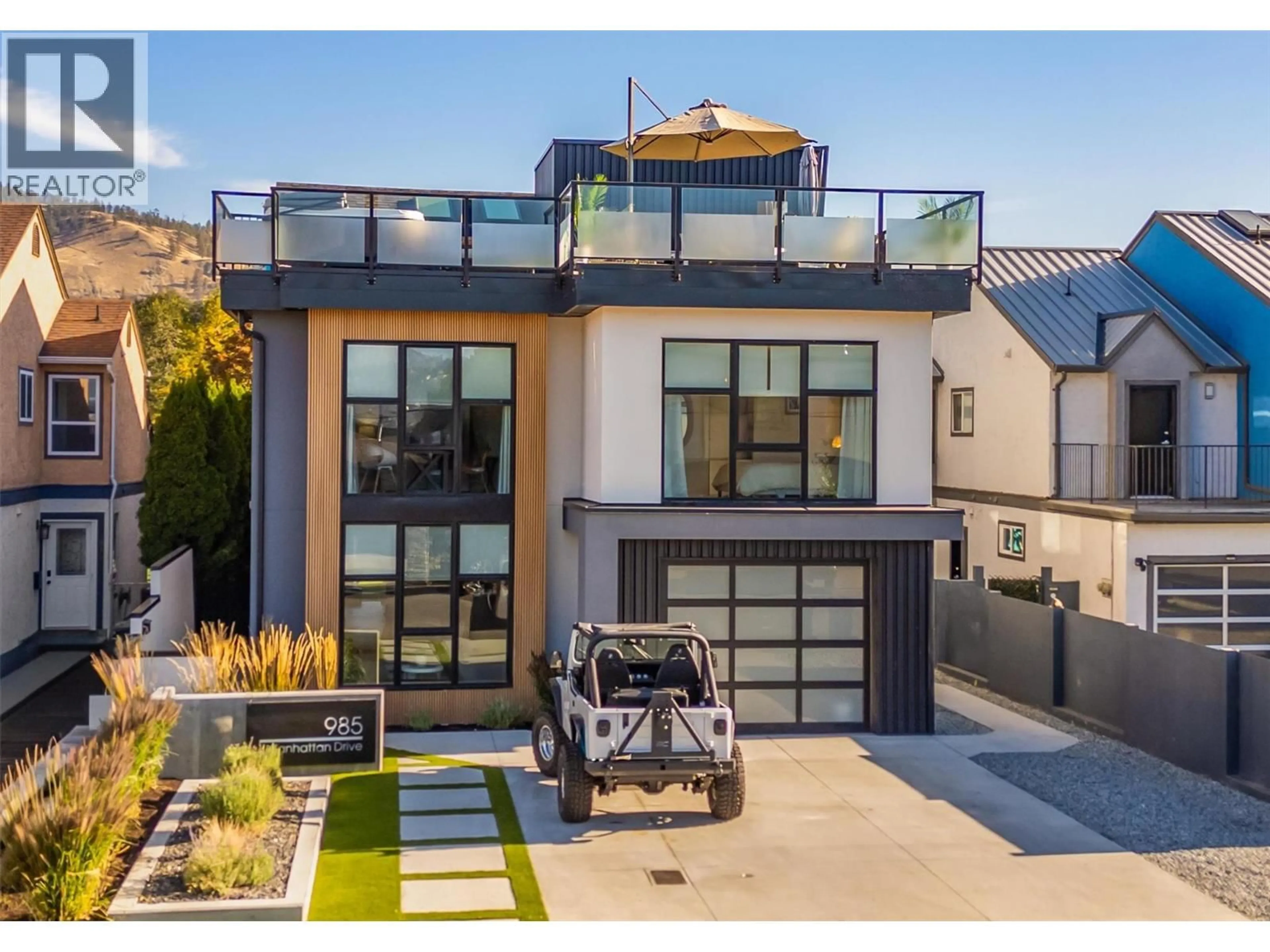 Unknown for 985 MANHATTAN DRIVE, Kelowna British Columbia V1Y1H7