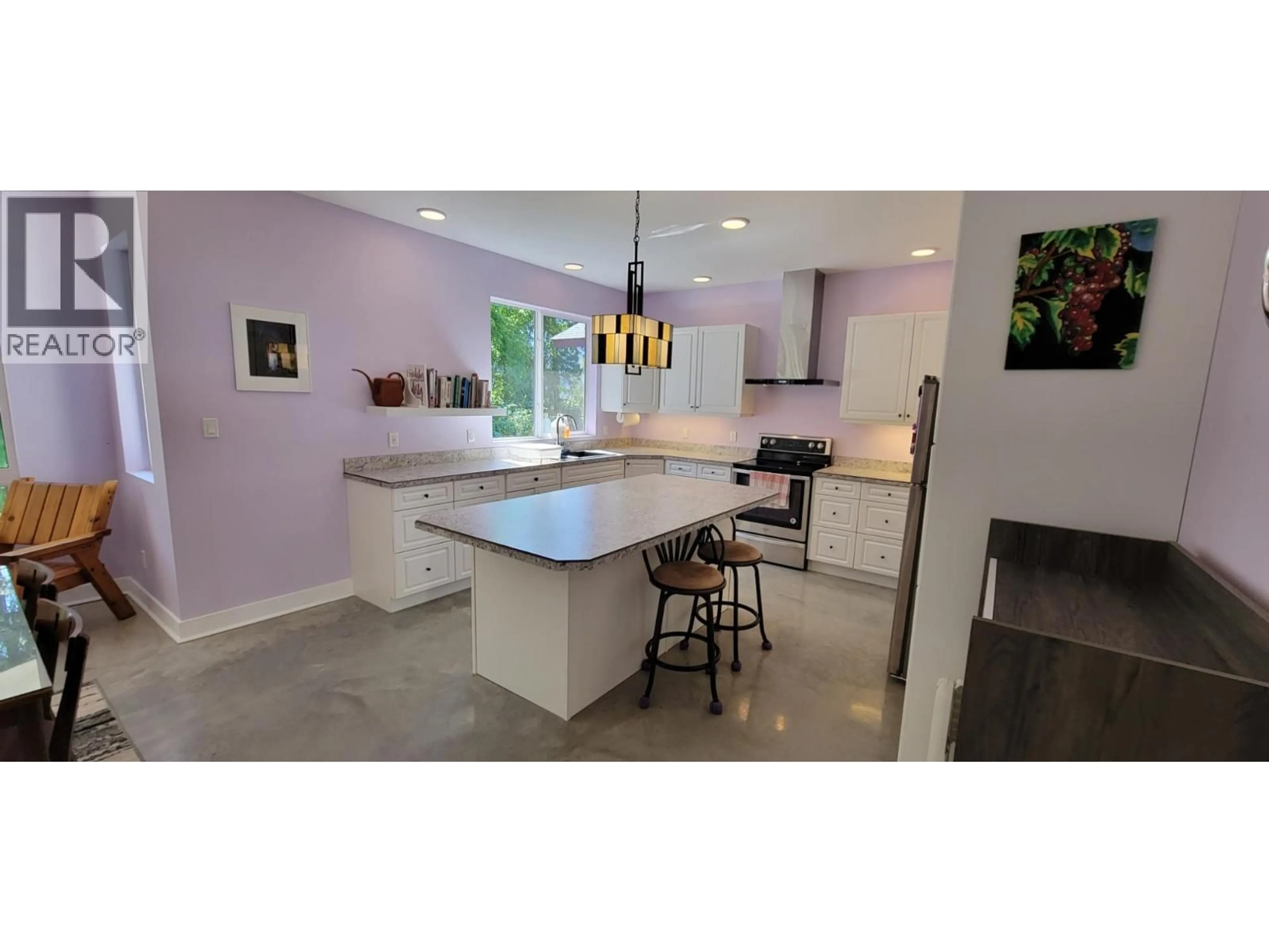 Open concept kitchen, ceramic/tile floor for 515 9TH AVENUE, New Denver British Columbia V0G1S0